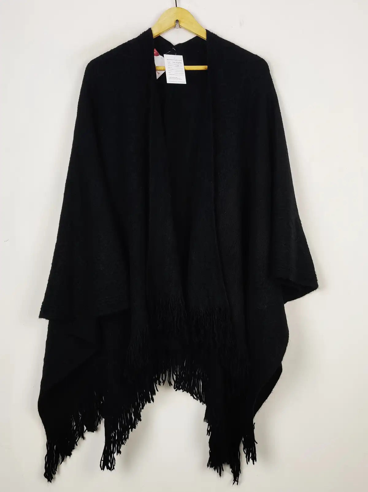 Buy online pre-used pre-loved 100% authentic & Original branded Unknown Brand (CS-3693) available in Pakistan. Top international brands avilable.