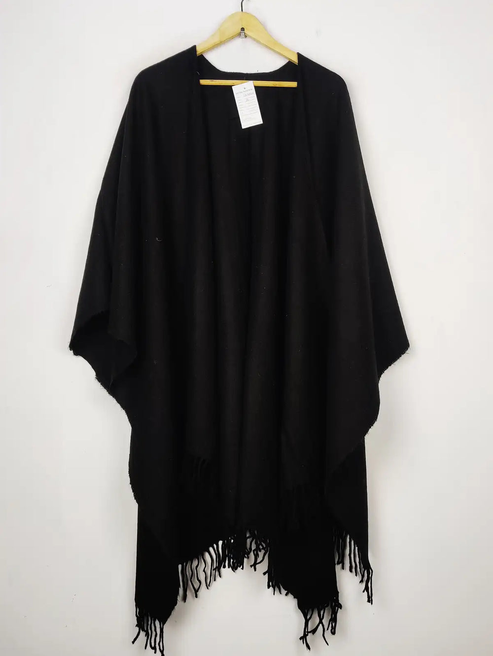 Buy online pre-used pre-loved 100% authentic & Original branded Unknown Brand (CS-3862) available in Pakistan. Top international brands avilable.