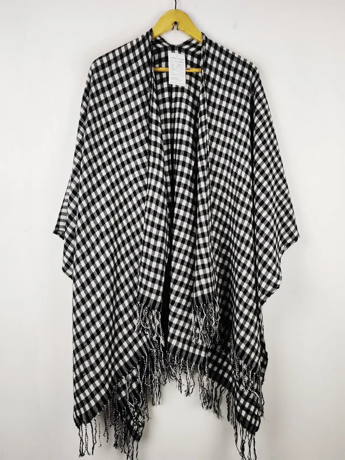 Buy online pre-used pre-loved 100% authentic & Original branded Unknown Brand (CS-3976) available in Pakistan. Top international brands avilable.
