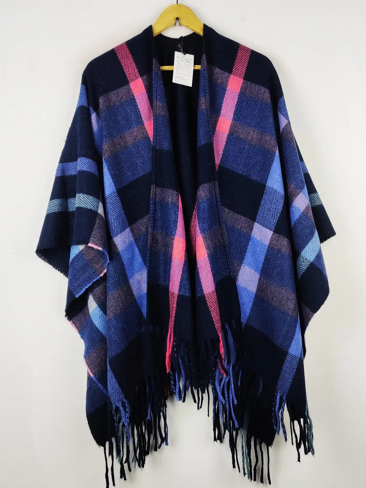 Buy online pre-used pre-loved 100% authentic & Original branded Marks & Spencer (CS-3983) available in Pakistan. Top international brands avilable.