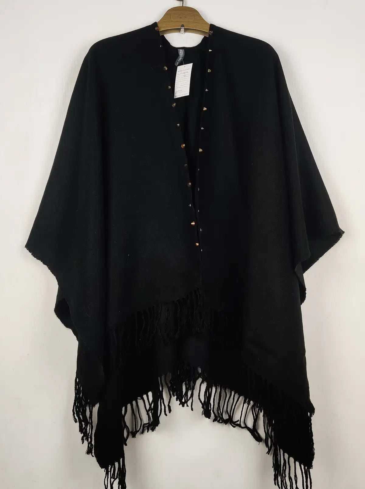 Buy online pre-used pre-loved 100% authentic & Original branded Accessory (CS-4501) available in Pakistan. Top international brands avilable.