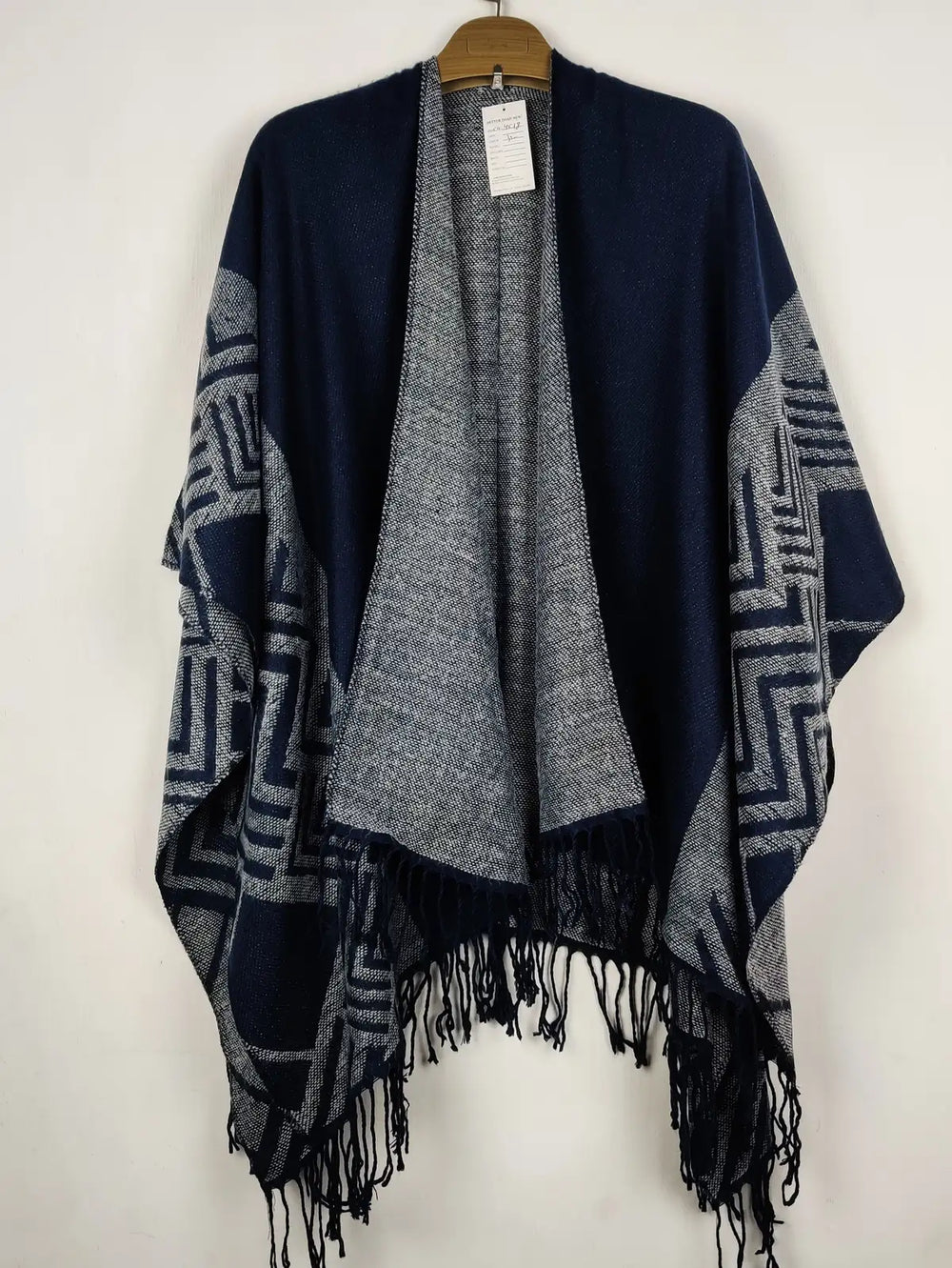 Buy online pre-used pre-loved 100% authentic & Original branded Unknown Brand (CS-4518) available in Pakistan. Top international brands avilable.