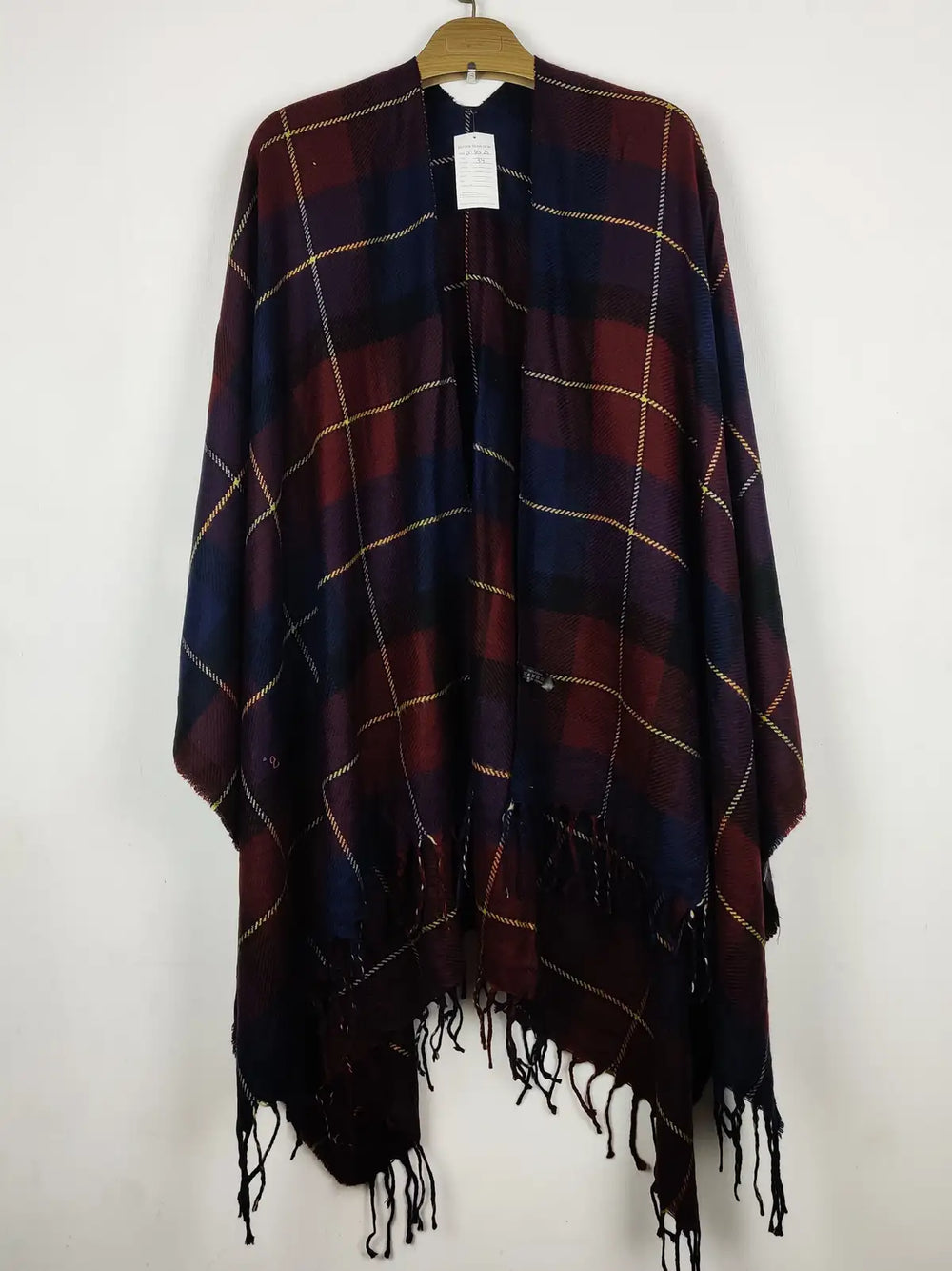 Buy online pre-used pre-loved 100% authentic & Original branded Unknown Brand (CS-4525) available in Pakistan. Top international brands avilable.