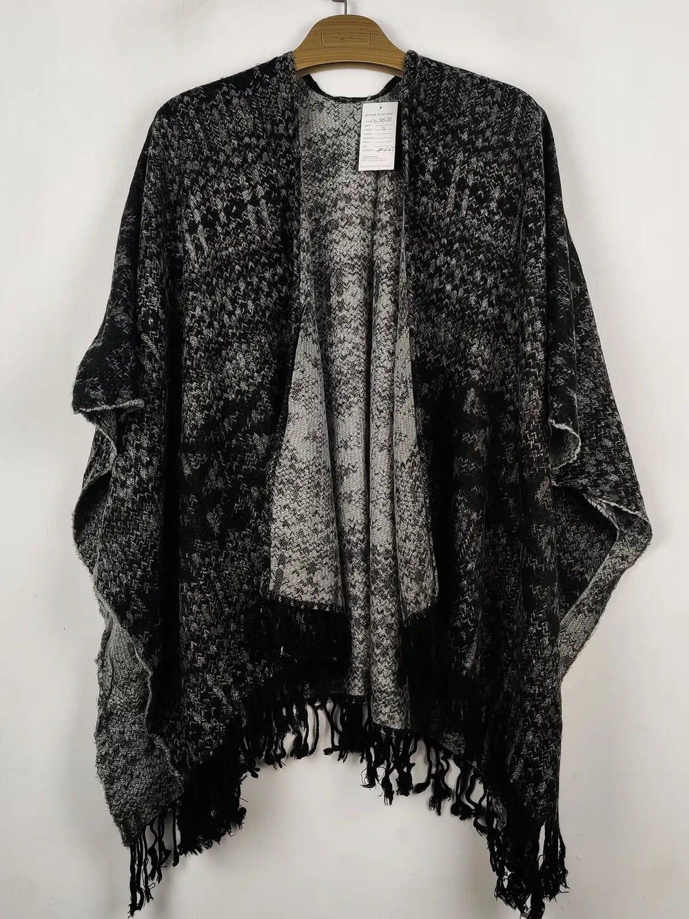 Buy online pre-used pre-loved 100% authentic & Original branded Unknown Brand (CS-4532) available in Pakistan. Top international brands avilable.