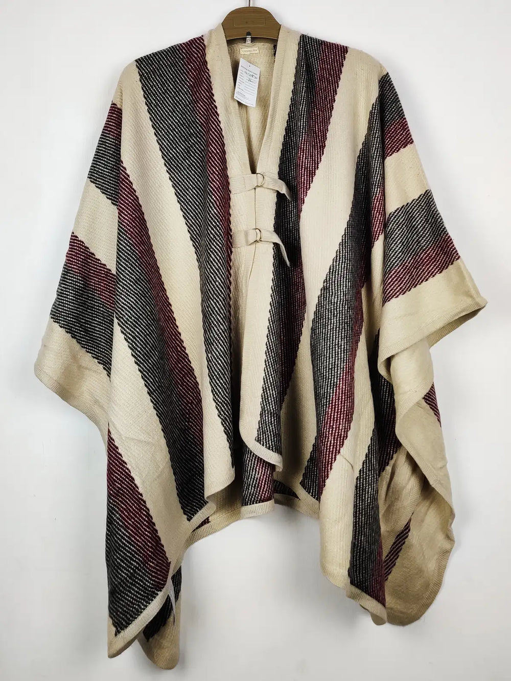 Buy online pre-used pre-loved 100% authentic & Original branded Oysho (CS-4540) available in Pakistan. Top international brands avilable.