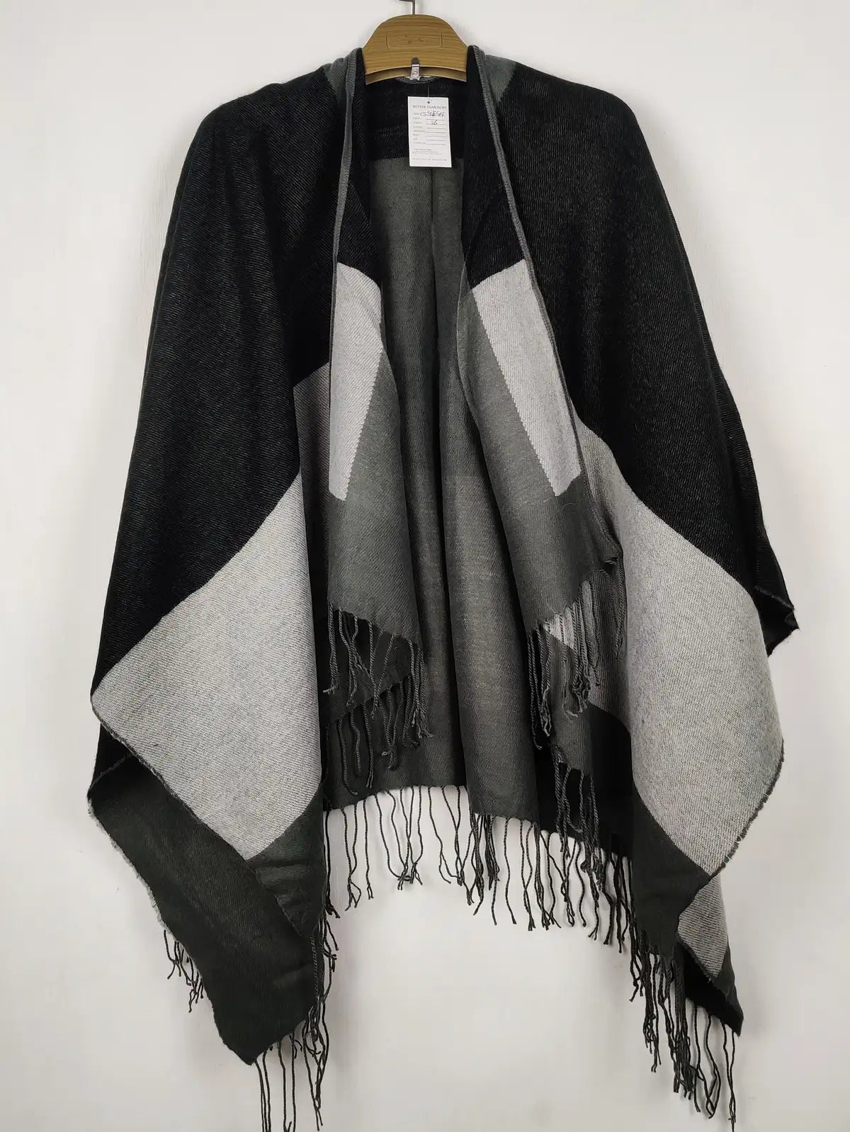 Buy online pre-used pre-loved 100% authentic & Original branded Unknown Brand (CS-4549) available in Pakistan. Top international brands avilable.