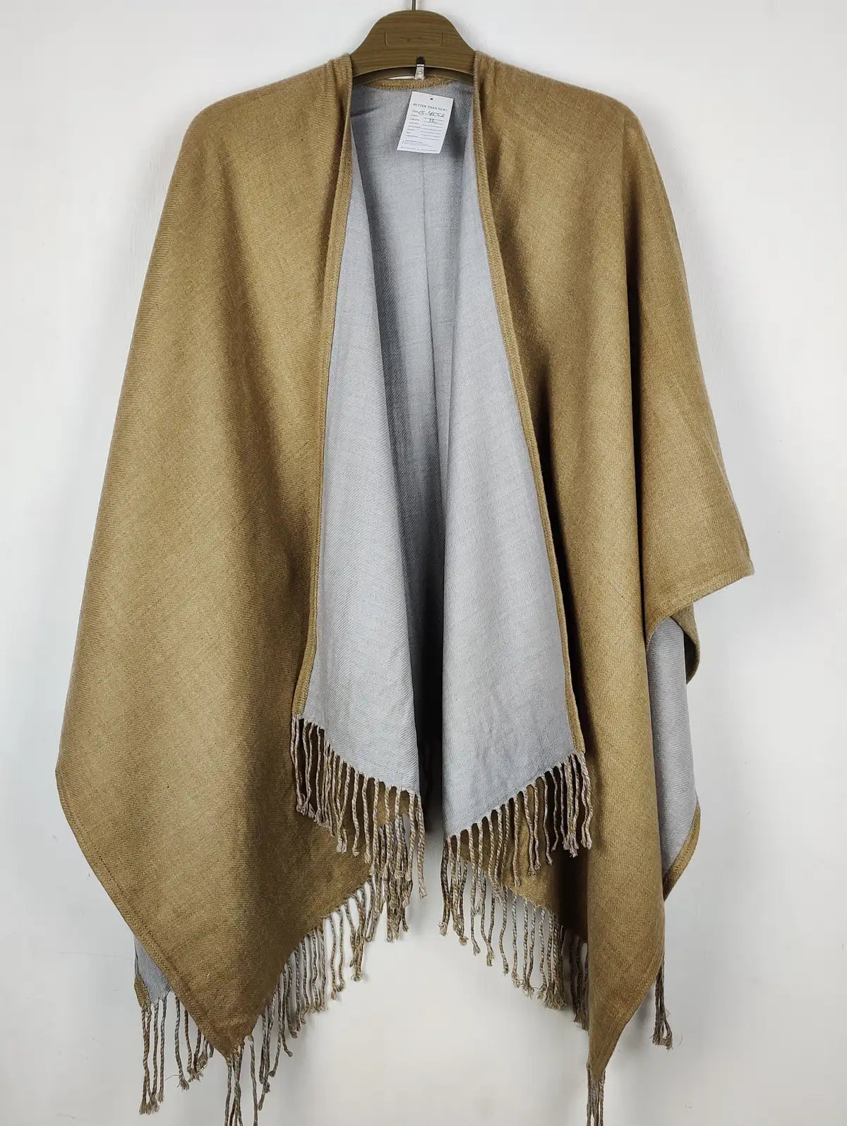 Buy online pre-used pre-loved 100% authentic & Original branded Betty Barclay (CS-4552) available in Pakistan. Top international brands avilable.