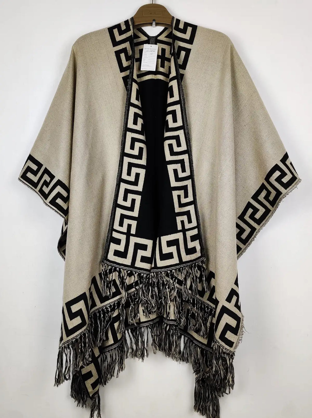 Buy online pre-used pre-loved 100% authentic & Original branded Unknown Brand (CS-4555) available in Pakistan. Top international brands avilable.