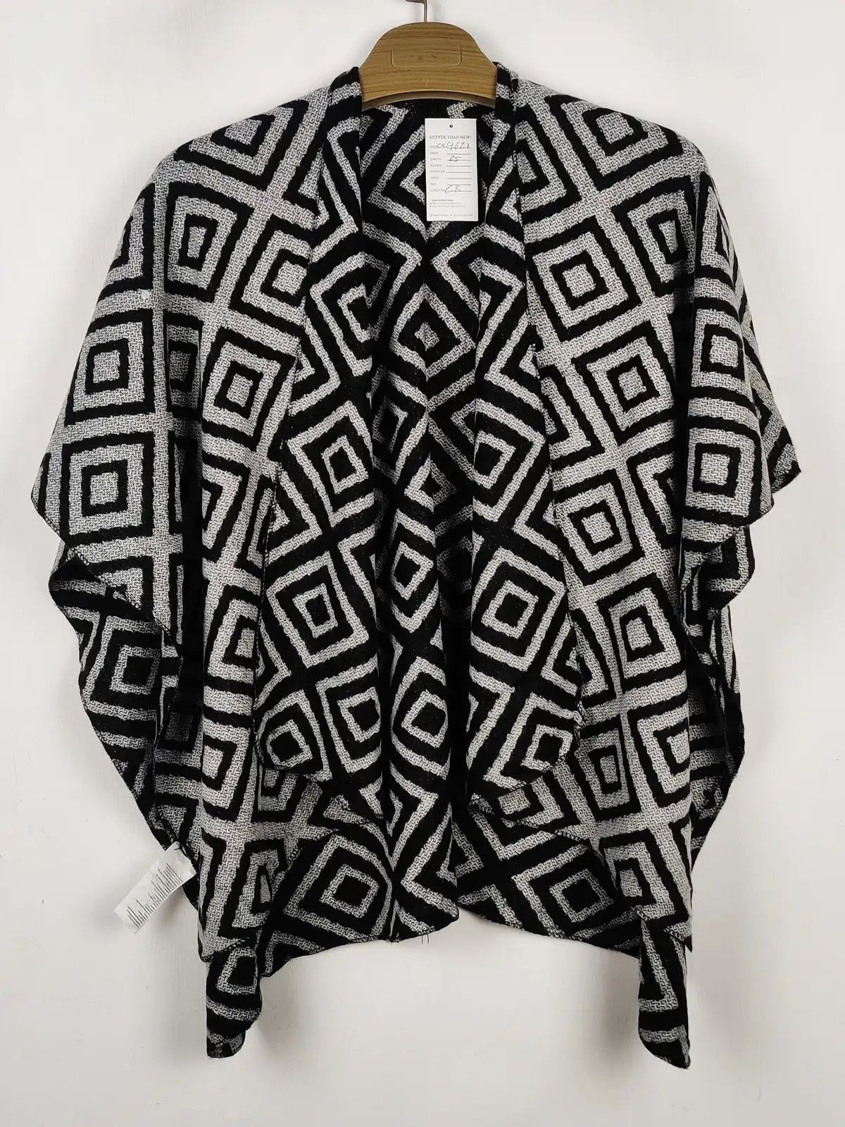 Buy online pre-used pre-loved 100% authentic & Original branded Unknown Brand (CS-4621) available in Pakistan. Top international brands avilable.