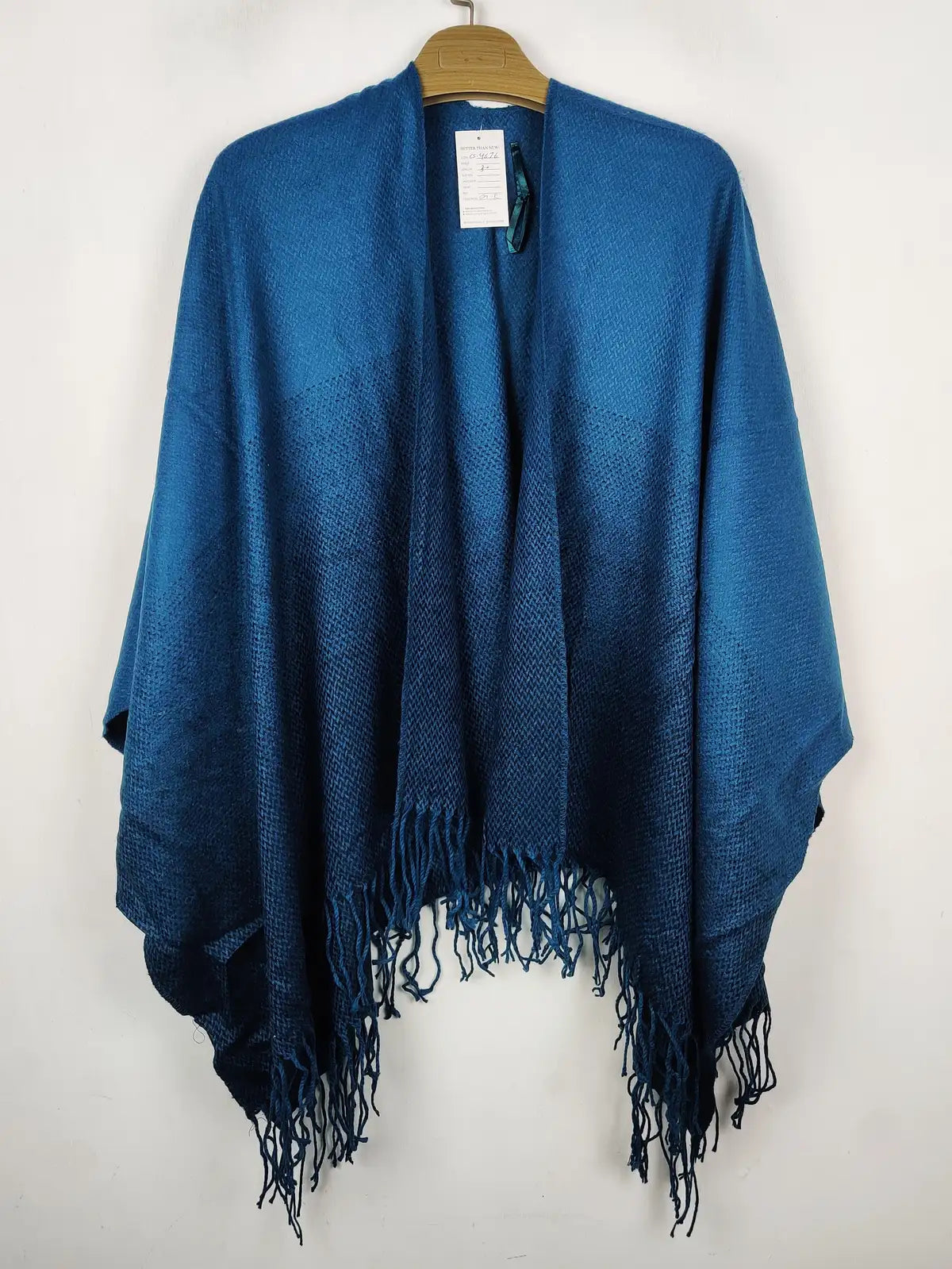 Buy online pre-used pre-loved 100% authentic & Original branded Unknown Brand (CS-4676) available in Pakistan. Top international brands avilable.