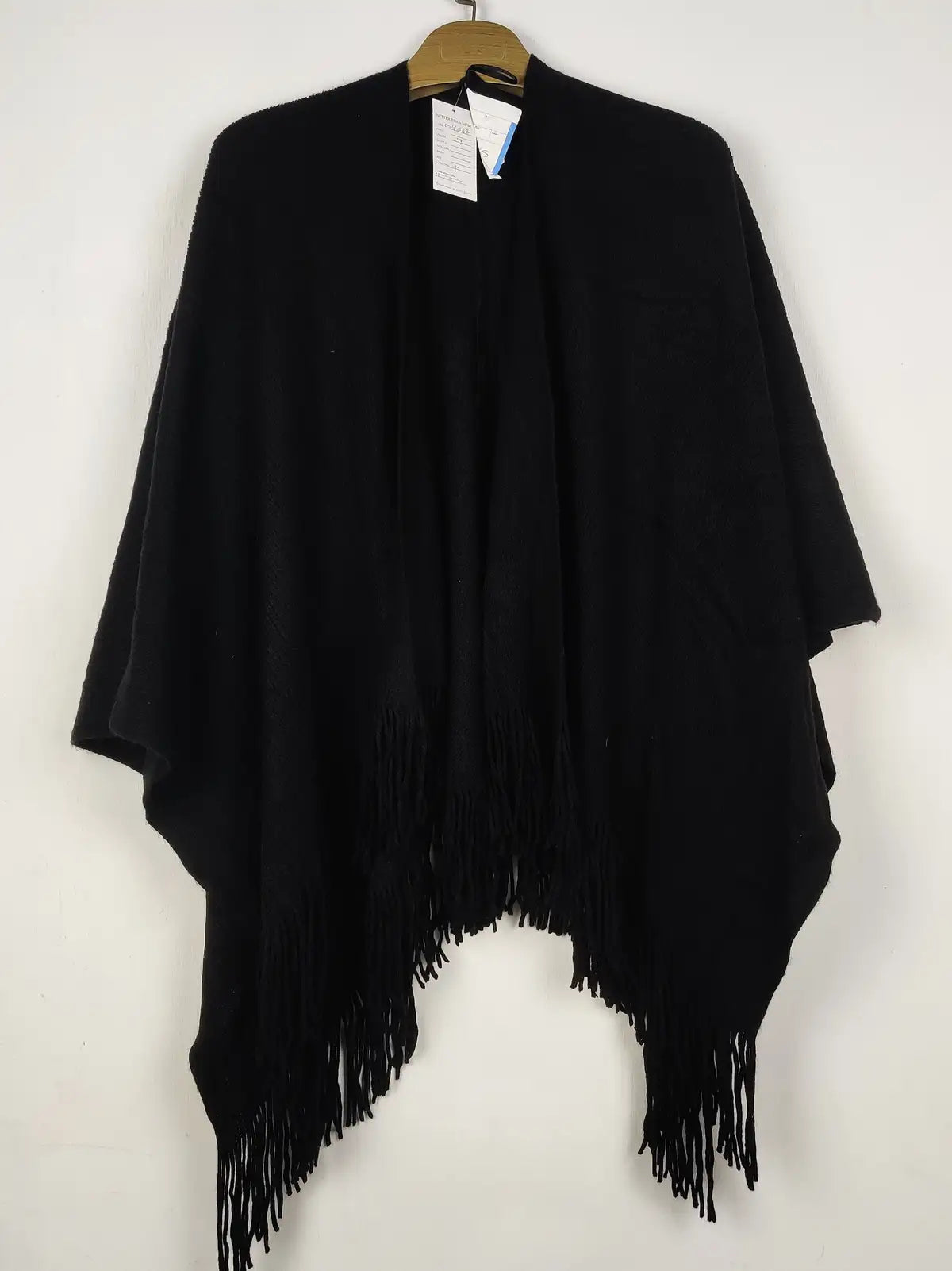 Buy online pre-used pre-loved 100% authentic & Original branded Unknown Brand (CS-4682) available in Pakistan. Top international brands avilable.