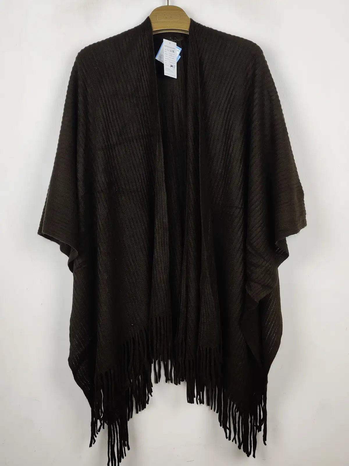 Buy online pre-used pre-loved 100% authentic & Original branded Unknown Brand (CS-4695) available in Pakistan. Top international brands avilable.