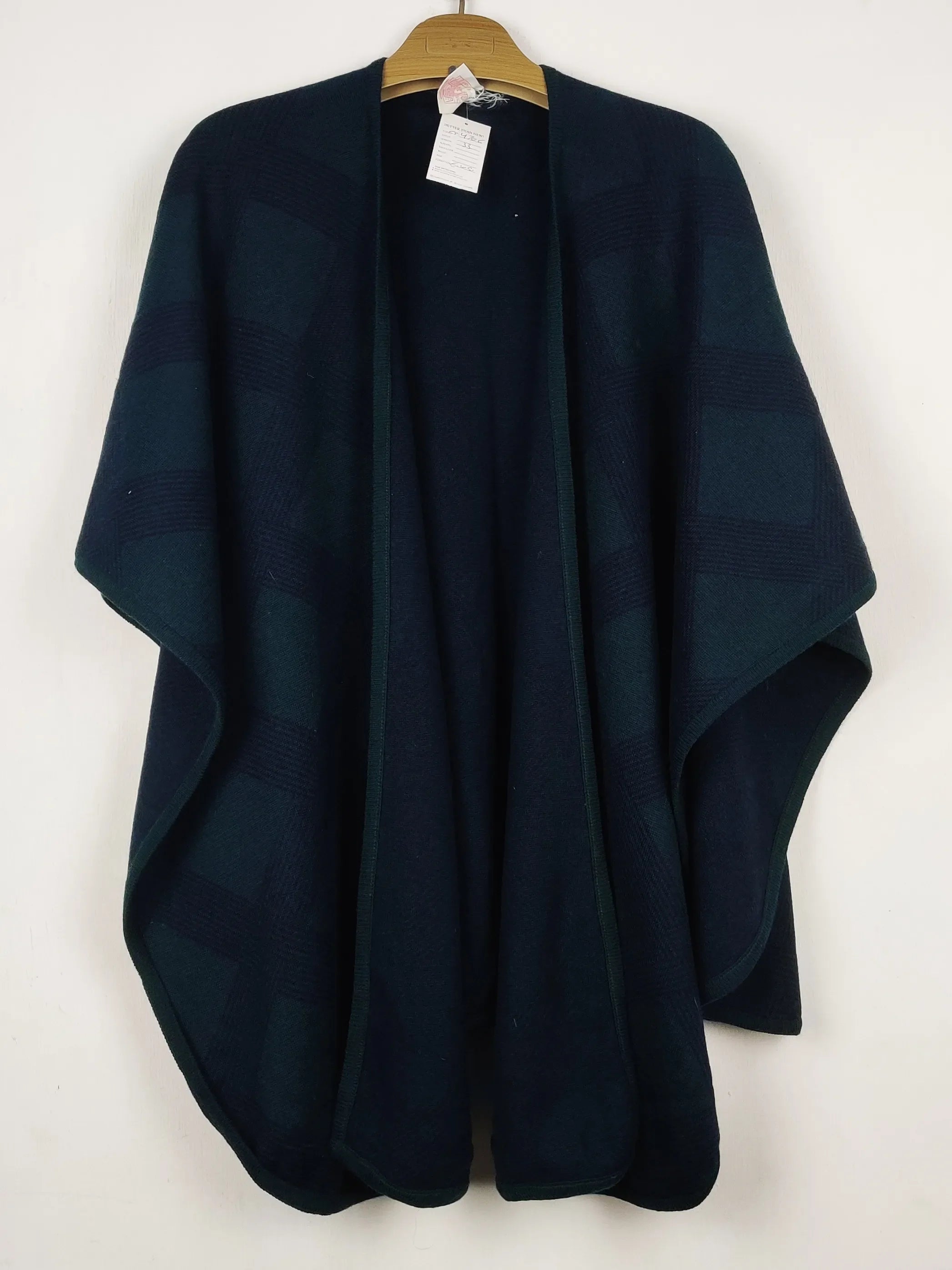 Buy online pre-used pre-loved 100% authentic & Original branded Country Casuals (CS-4706) available in Pakistan. Top international brands avilable.