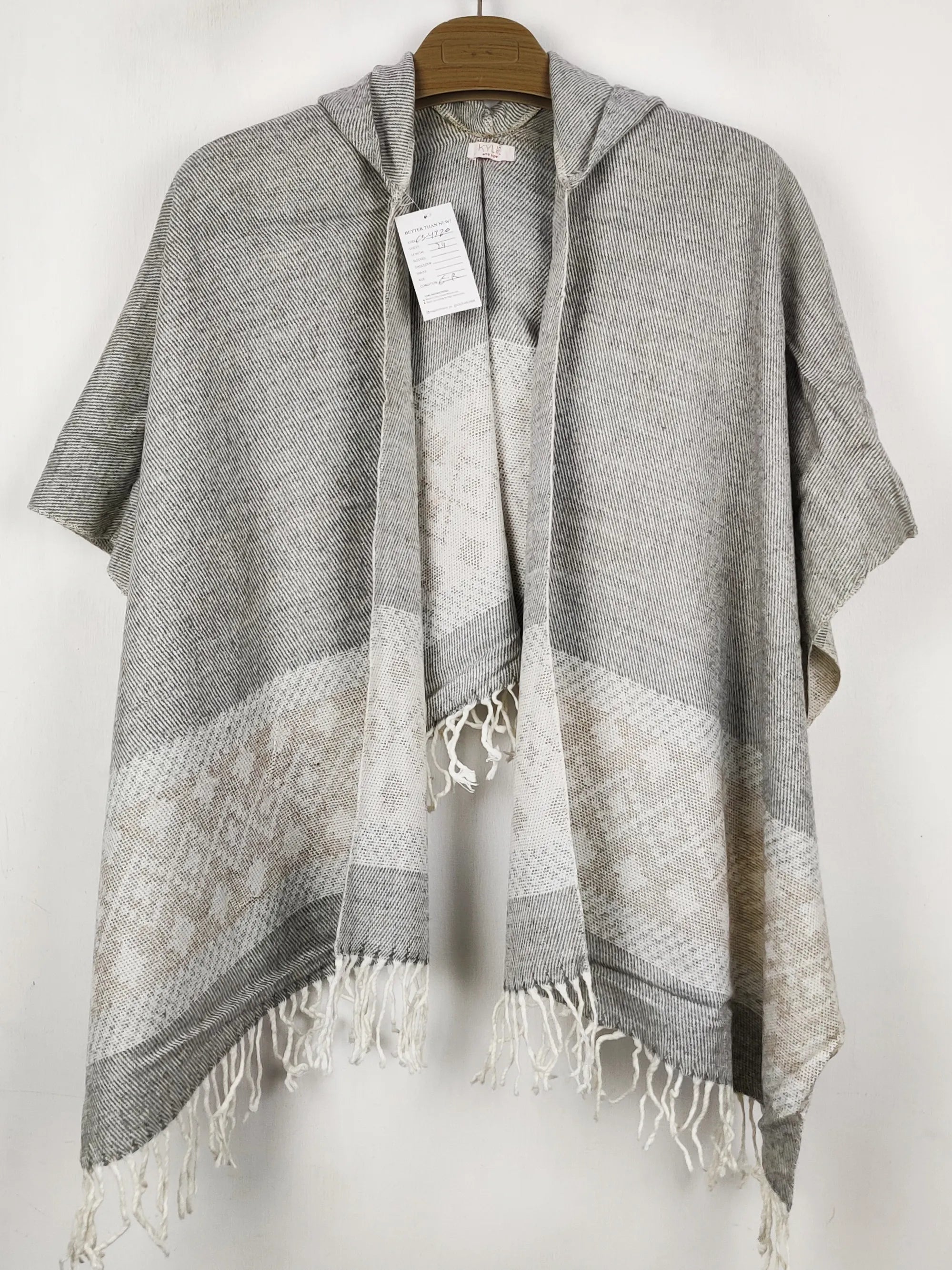 Buy online pre-used pre-loved 100% authentic & Original branded Unknown Brand (CS-4720) available in Pakistan. Top international brands avilable.