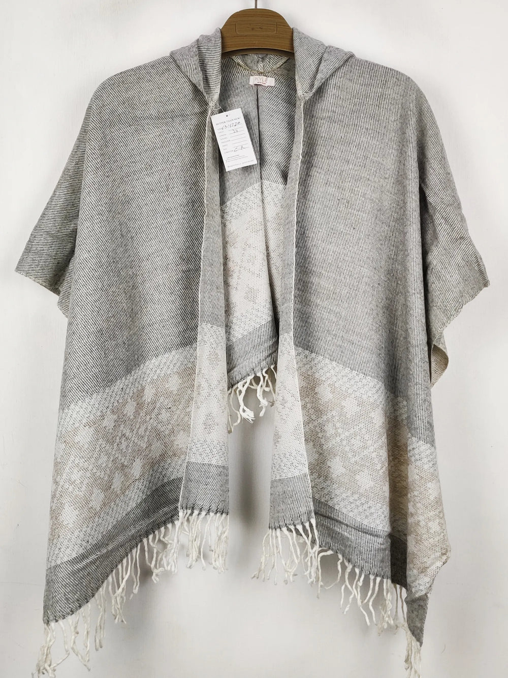 Buy online pre-used pre-loved 100% authentic & Original branded Unknown Brand (CS-4720) available in Pakistan. Top international brands avilable.