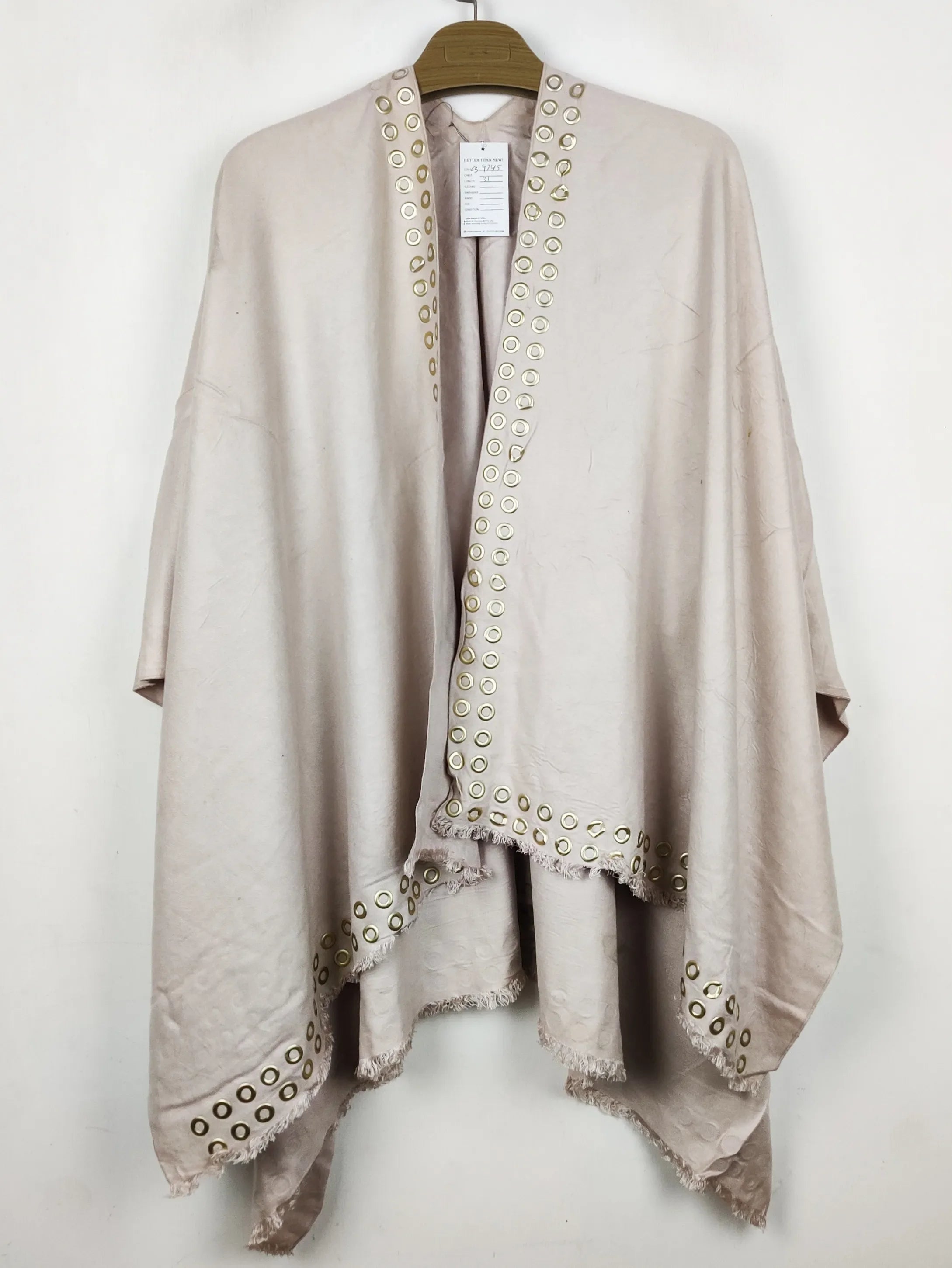 Buy online pre-used pre-loved 100% authentic & Original branded Unknown Brand (CS-4745) available in Pakistan. Top international brands avilable.