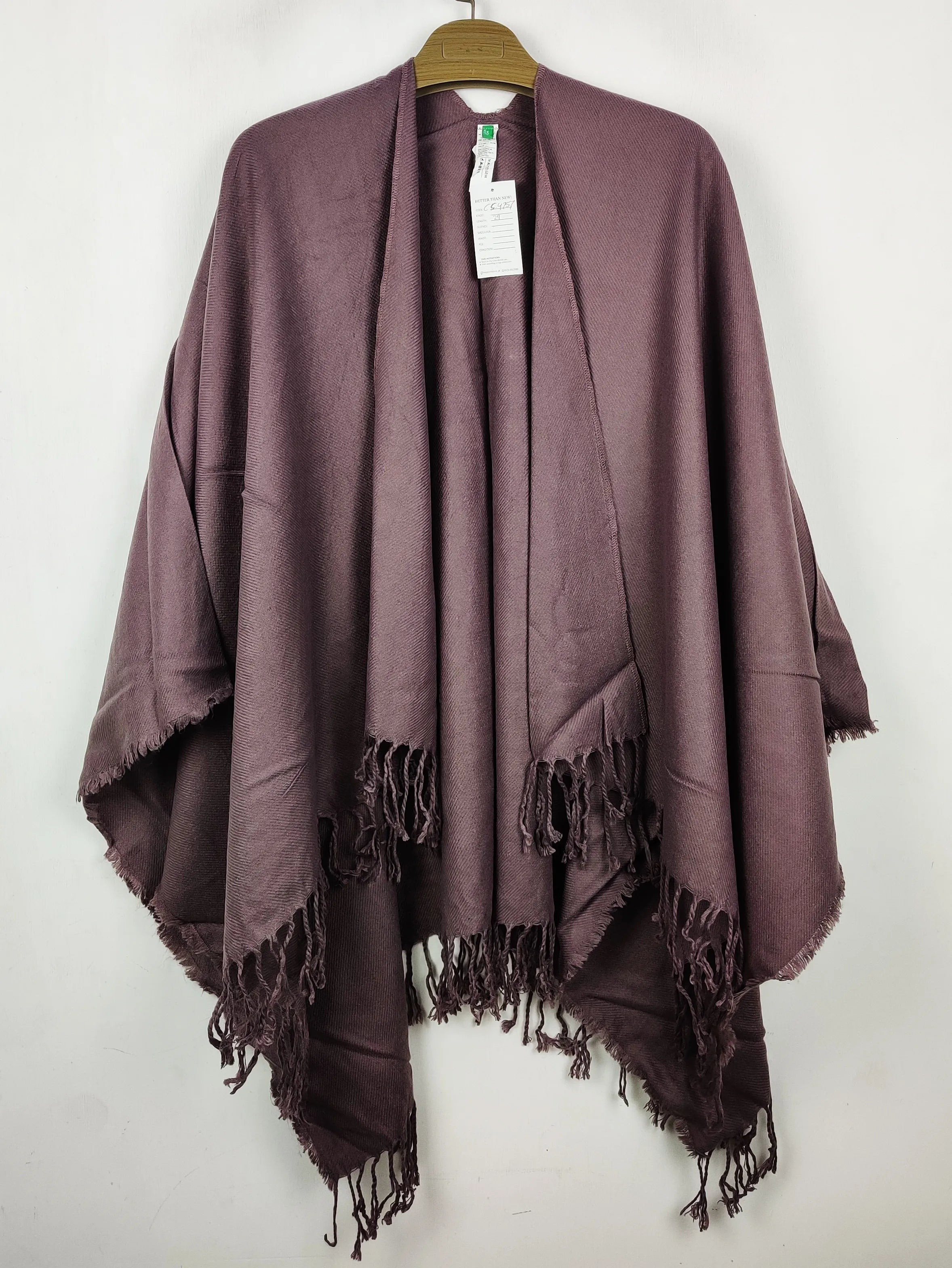 Buy online pre-used pre-loved 100% authentic & Original branded Benetton (CS-4757) available in Pakistan. Top international brands avilable.
