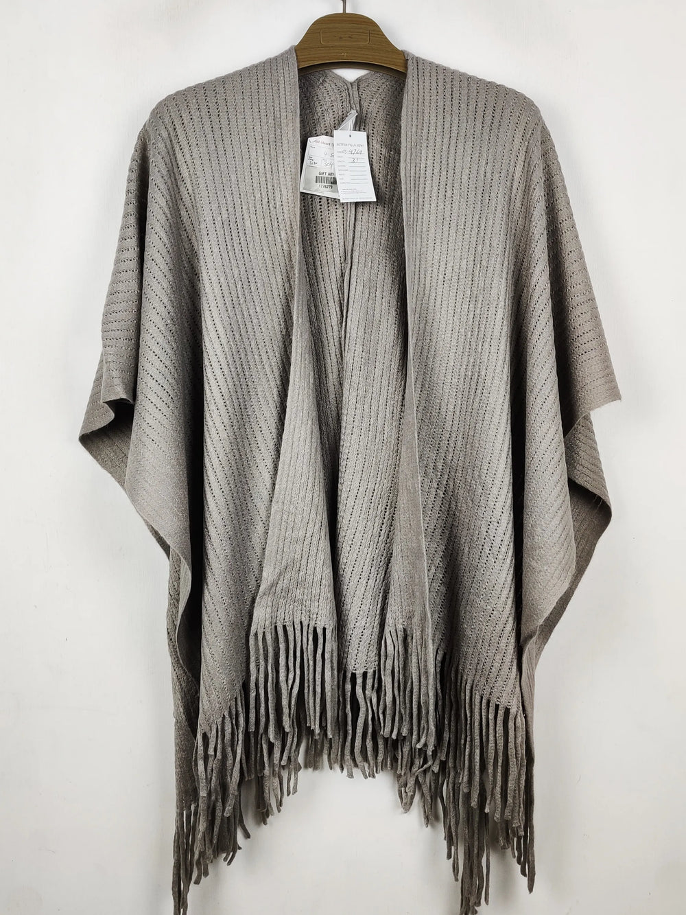 Buy online pre-used pre-loved 100% authentic & Original branded Unknown Brand (CS-4769) available in Pakistan. Top international brands avilable.