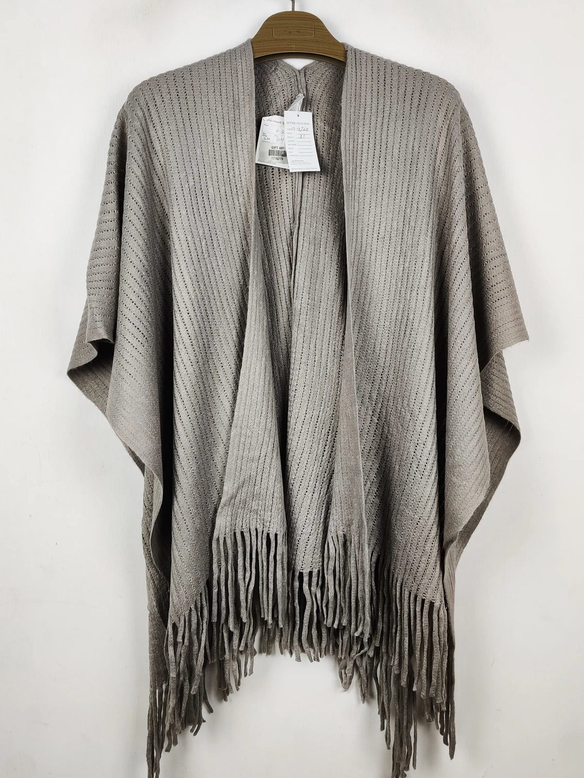 Buy online pre-used pre-loved 100% authentic & Original branded Unknown Brand (CS-4769) available in Pakistan. Top international brands avilable.