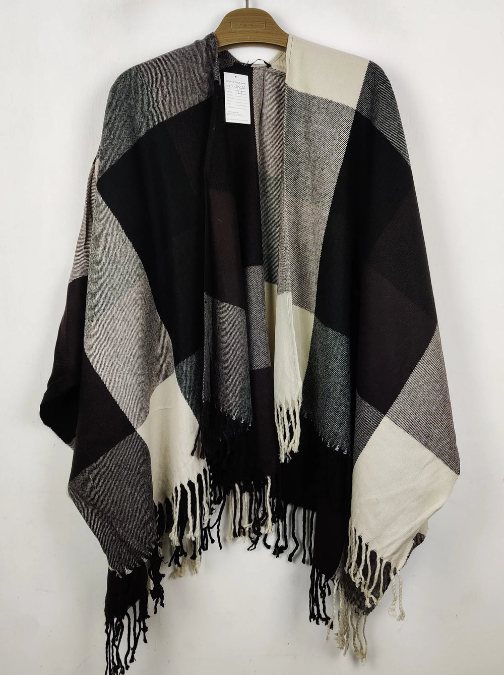 Buy online pre-used pre-loved 100% authentic & Original branded Unknown Brand (CS-4772) available in Pakistan. Top international brands avilable.