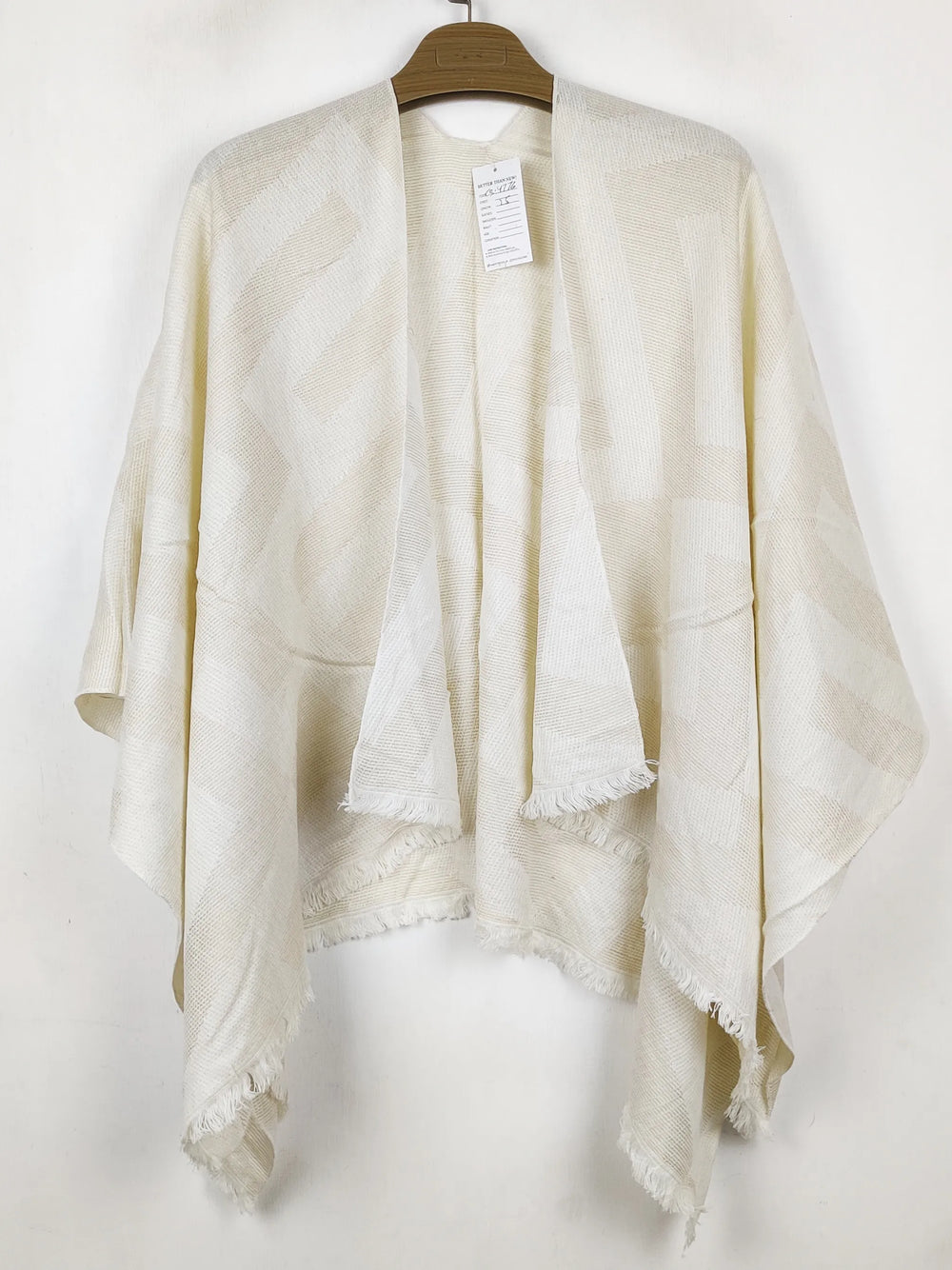 Buy online pre-used pre-loved 100% authentic & Original branded Unknown Brand (CS-4776) available in Pakistan. Top international brands avilable.