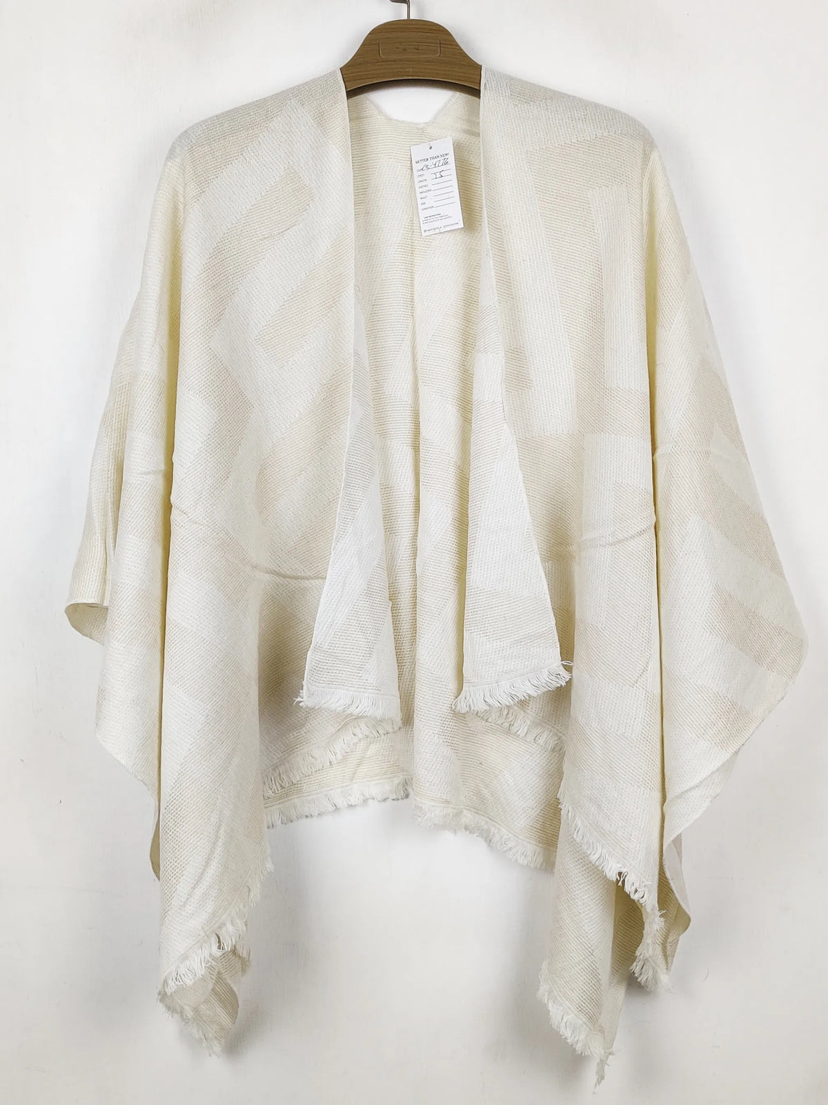 Buy online pre-used pre-loved 100% authentic & Original branded Unknown Brand (CS-4776) available in Pakistan. Top international brands avilable.