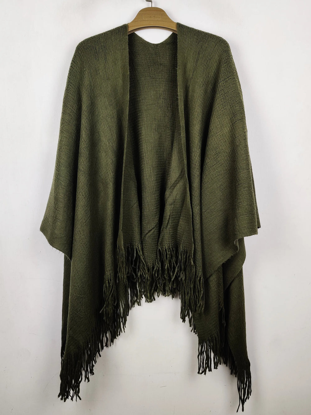 Buy online pre-used pre-loved 100% authentic & Original branded Unknown Brand (CS-4777) available in Pakistan. Top international brands avilable.