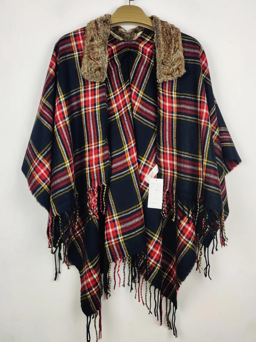 Buy online pre-used pre-loved 100% authentic & Original branded Kylie (CS-4796) available in Pakistan. Top international brands avilable.