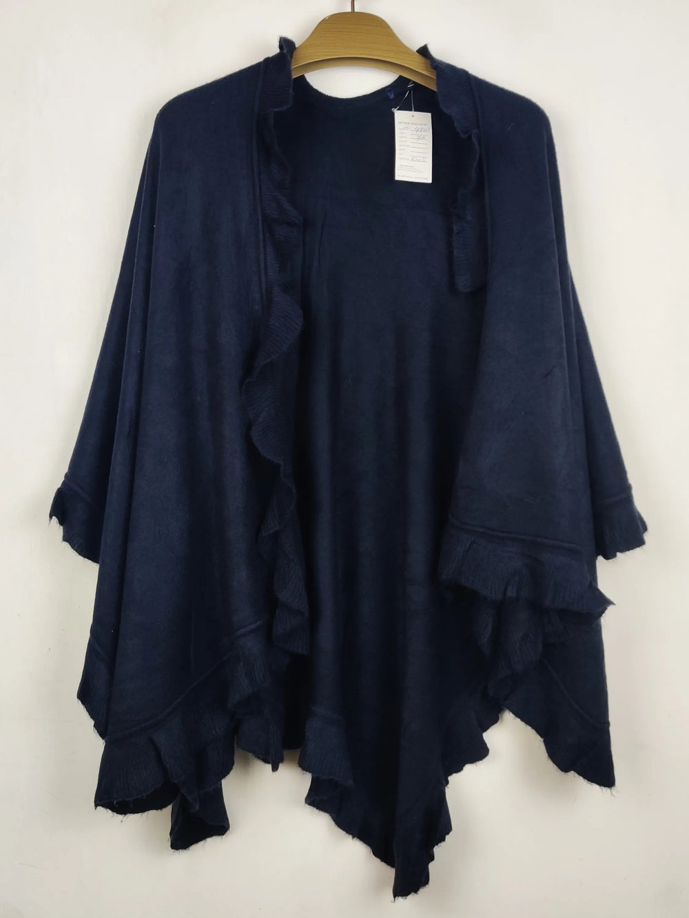 Buy online pre-used pre-loved 100% authentic & Original branded Unknown Brand (CS-4803) available in Pakistan. Top international brands avilable.