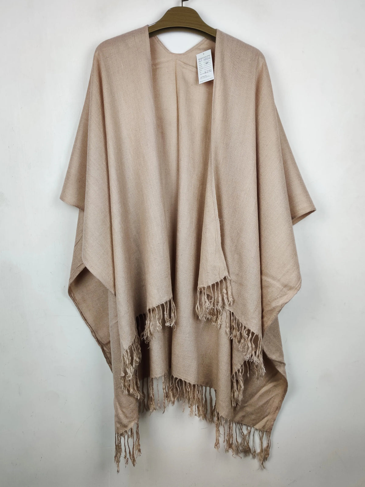 Buy online pre-used pre-loved 100% authentic & Original branded Unknown Brand (CS-4822) available in Pakistan. Top international brands avilable.
