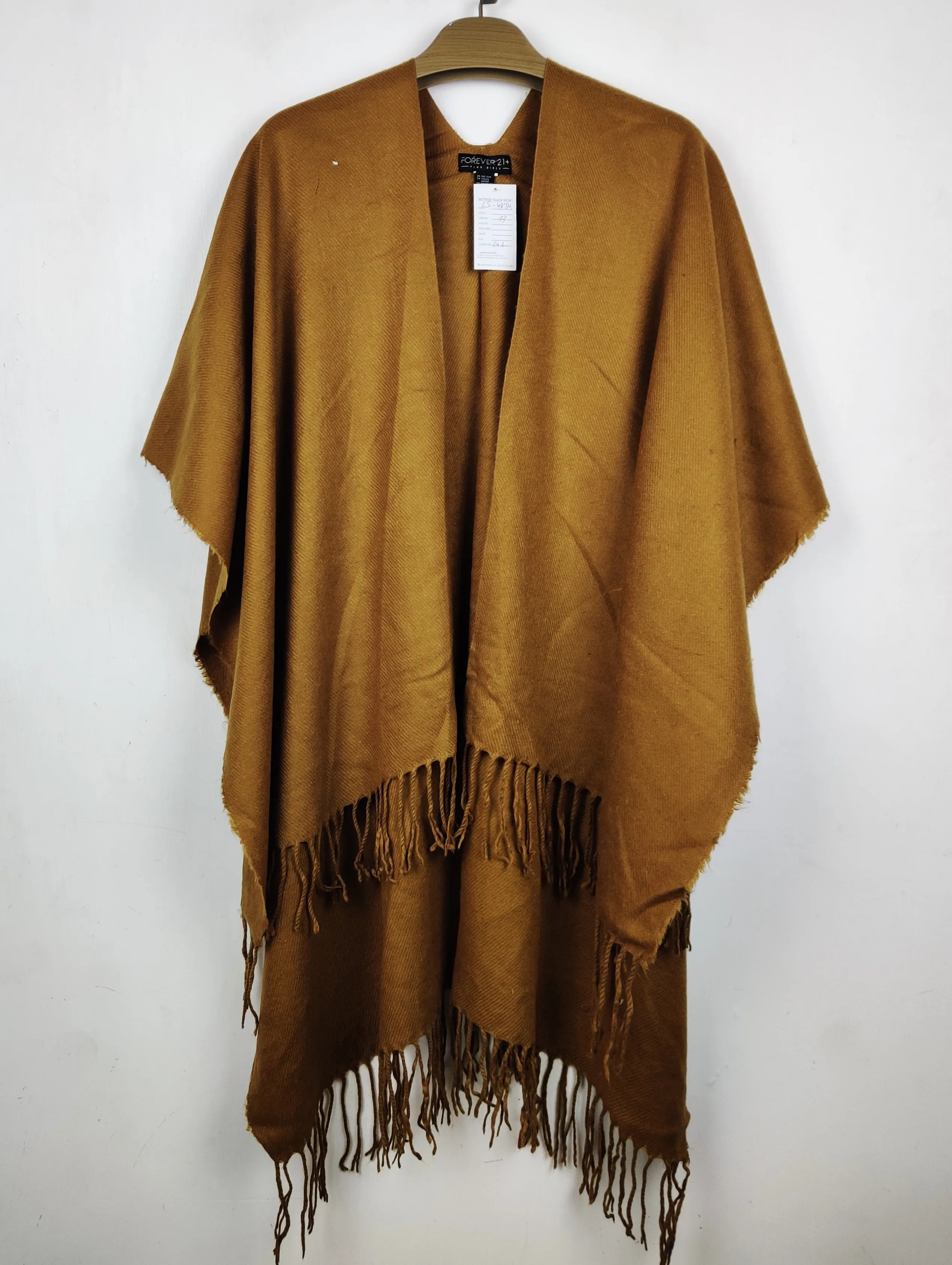 Buy online pre-used pre-loved 100% authentic & Original branded Forever 21 (CS-4834) available in Pakistan. Top international brands avilable.