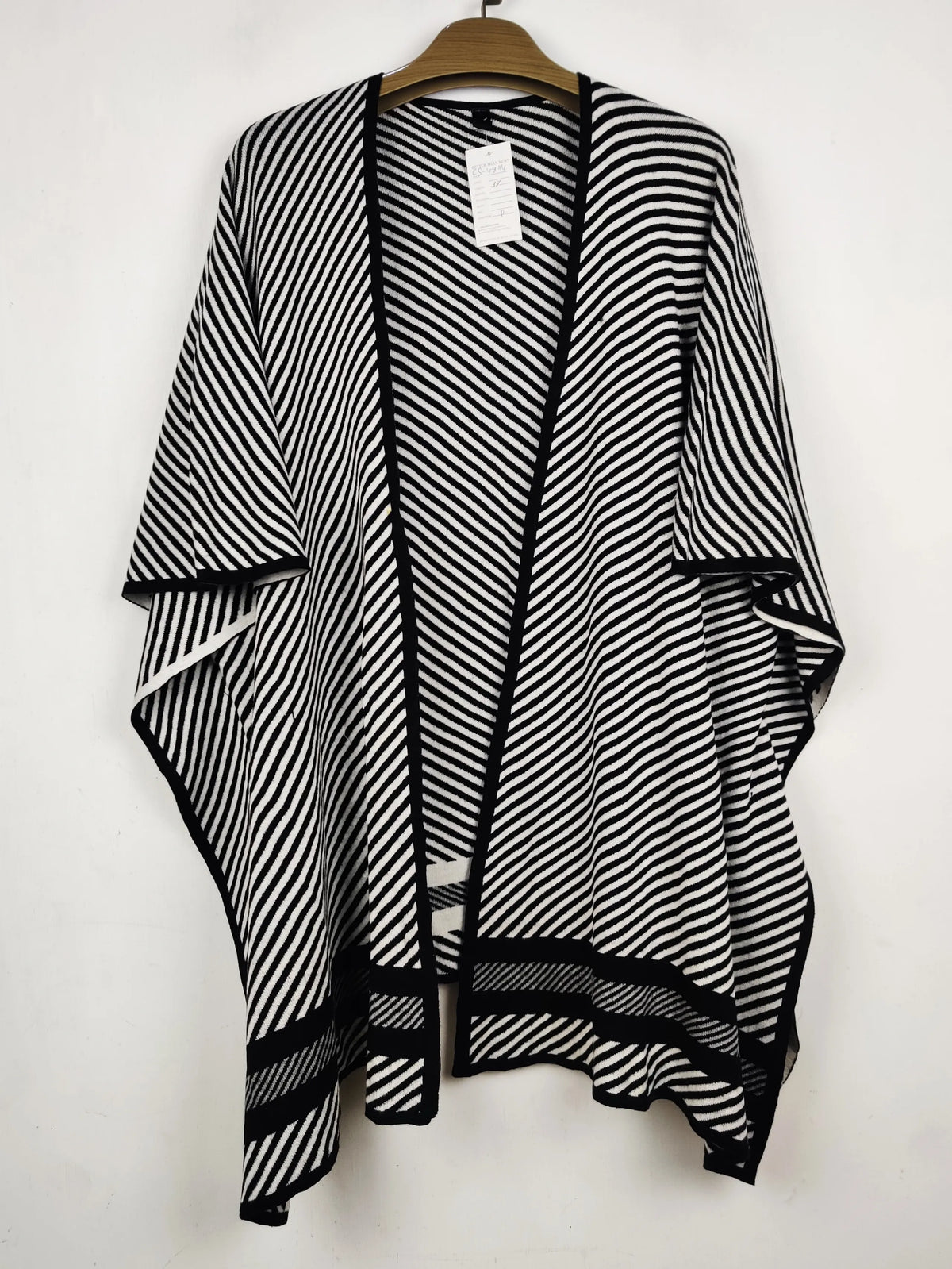 Buy online pre-used pre-loved 100% authentic & Original branded Lane Bryant (CS-4844) available in Pakistan. Top international brands avilable.