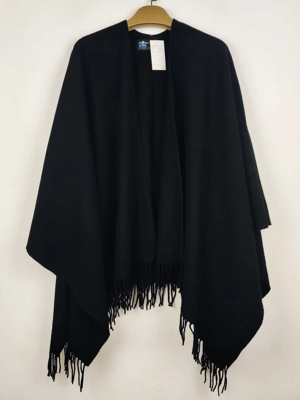 Buy online pre-used pre-loved 100% authentic & Original branded L.Pieragnole (CS-4847) available in Pakistan. Top international brands avilable.