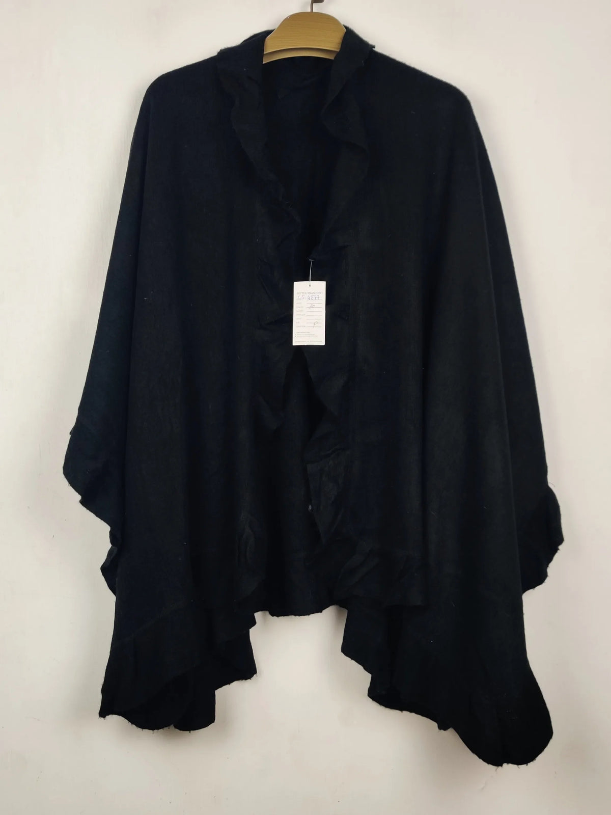 Buy online pre-used pre-loved 100% authentic & Original branded Unknown Brand (CS-4877) available in Pakistan. Top international brands avilable.