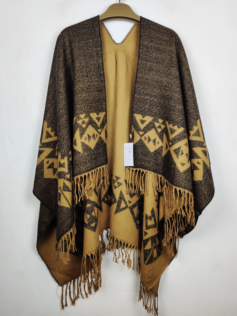 Buy online pre-used pre-loved 100% authentic & Original branded City Life (CS-4902) available in Pakistan. Top international brands avilable.