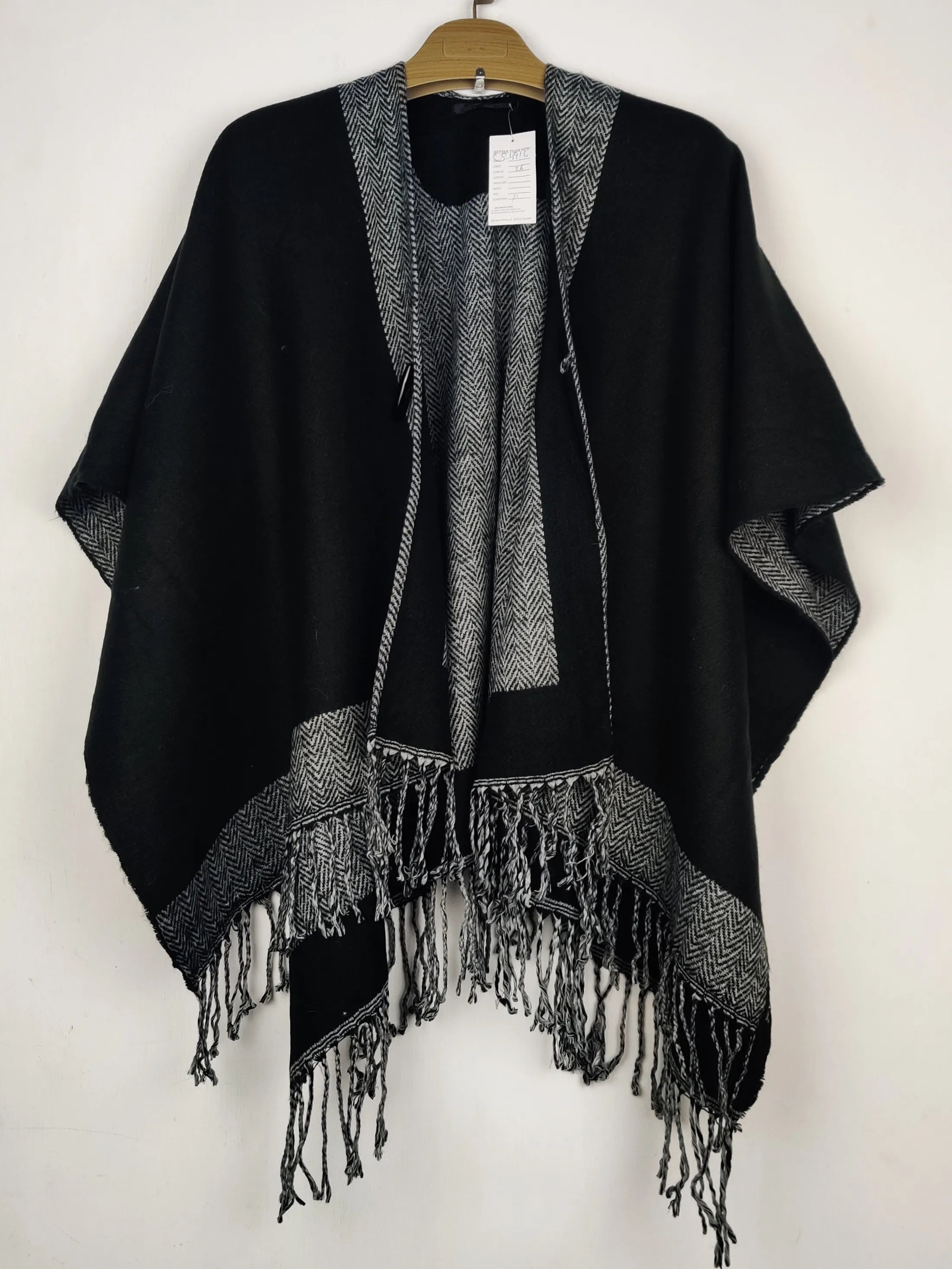 Buy online pre-used pre-loved 100% authentic & Original branded Unknown Brand (CS-4916) available in Pakistan. Top international brands avilable.