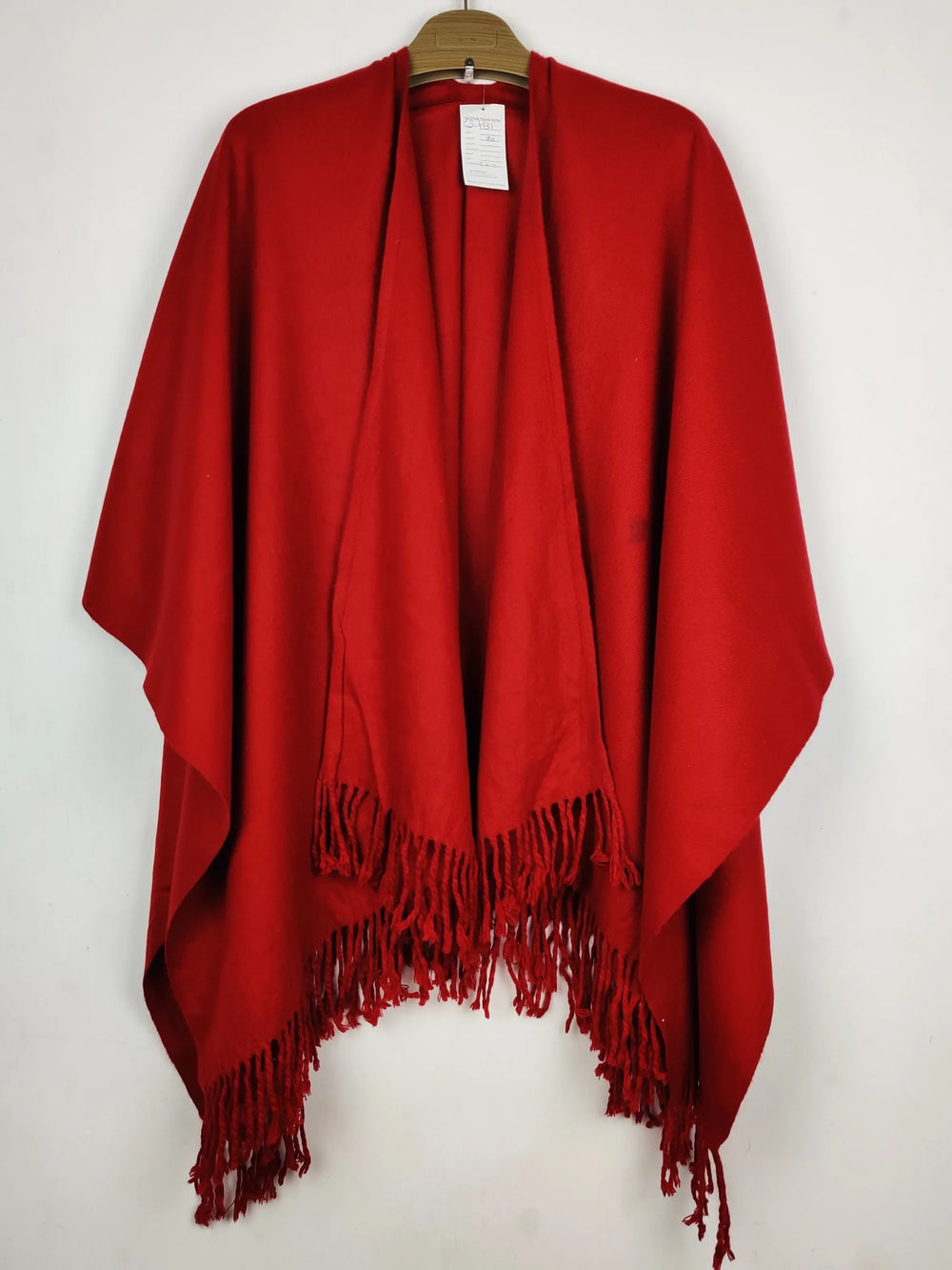 Buy online pre-used pre-loved 100% authentic & Original branded Unknown Brand (CS-4931) available in Pakistan. Top international brands avilable.