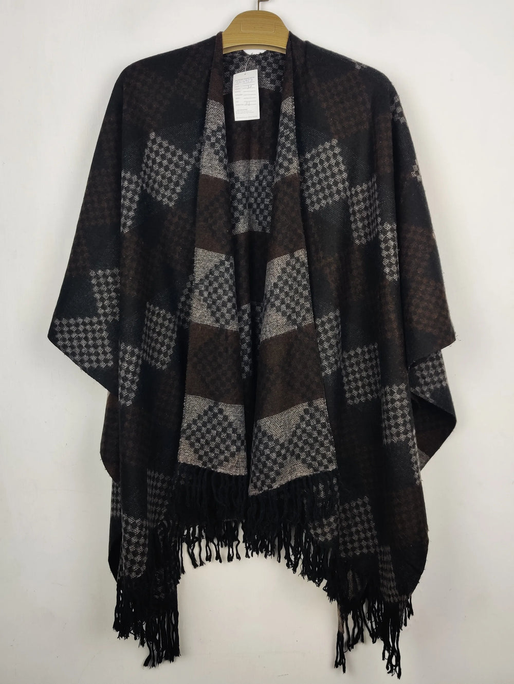 Buy online pre-used pre-loved 100% authentic & Original branded Unknown Brand (CS-4953) available in Pakistan. Top international brands avilable.