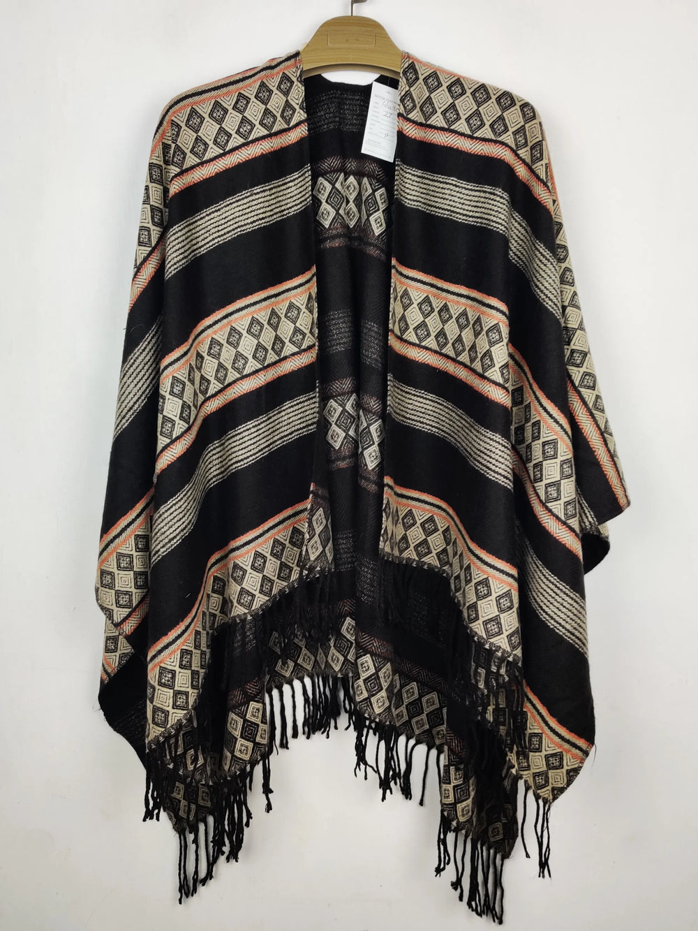 Buy online pre-used pre-loved 100% authentic & Original branded Unknown Brand (CS-4957) available in Pakistan. Top international brands avilable.