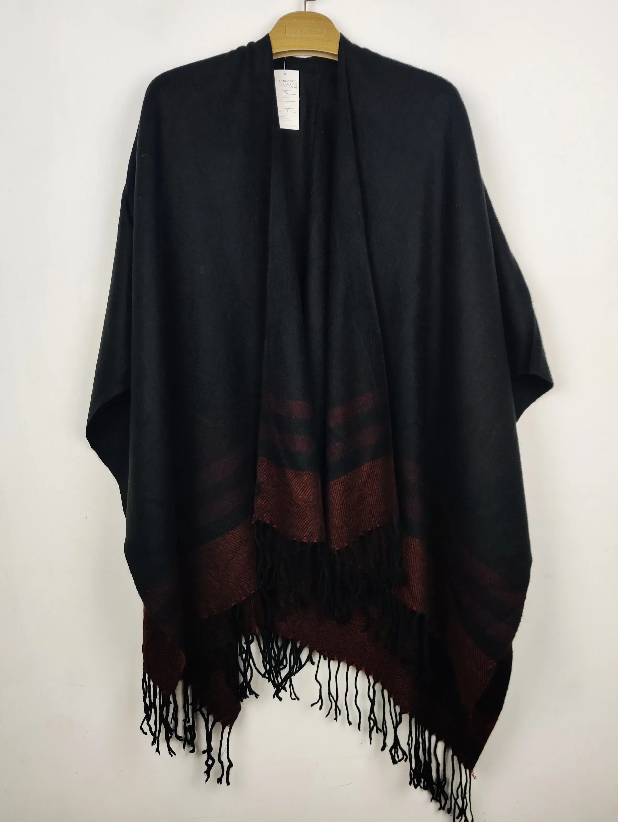 Buy online pre-used pre-loved 100% authentic & Original branded Unknown Brand (CS-4959) available in Pakistan. Top international brands avilable.
