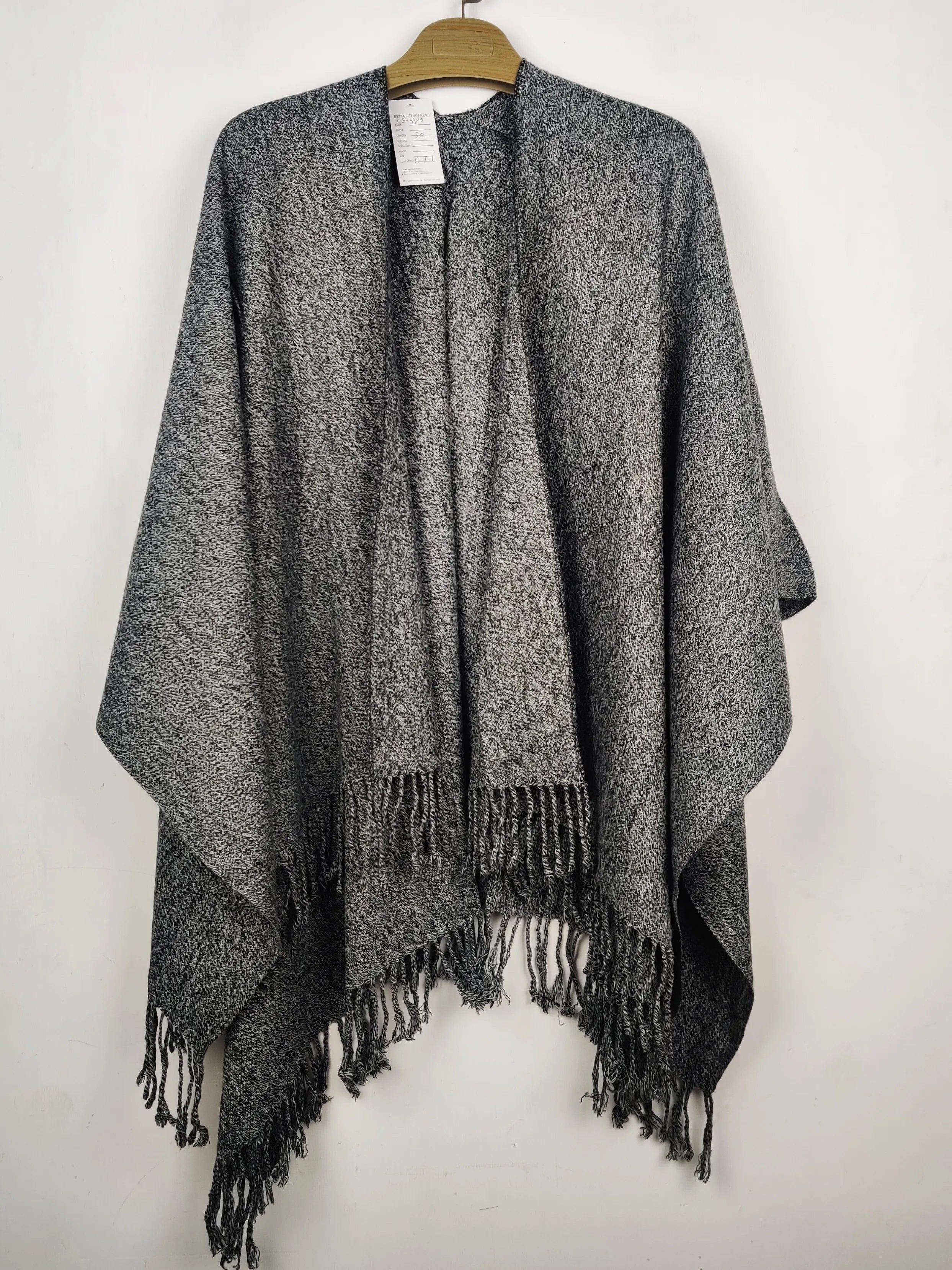 Buy online pre-used pre-loved 100% authentic & Original branded Unknown Brand (CS-4983) available in Pakistan. Top international brands avilable.