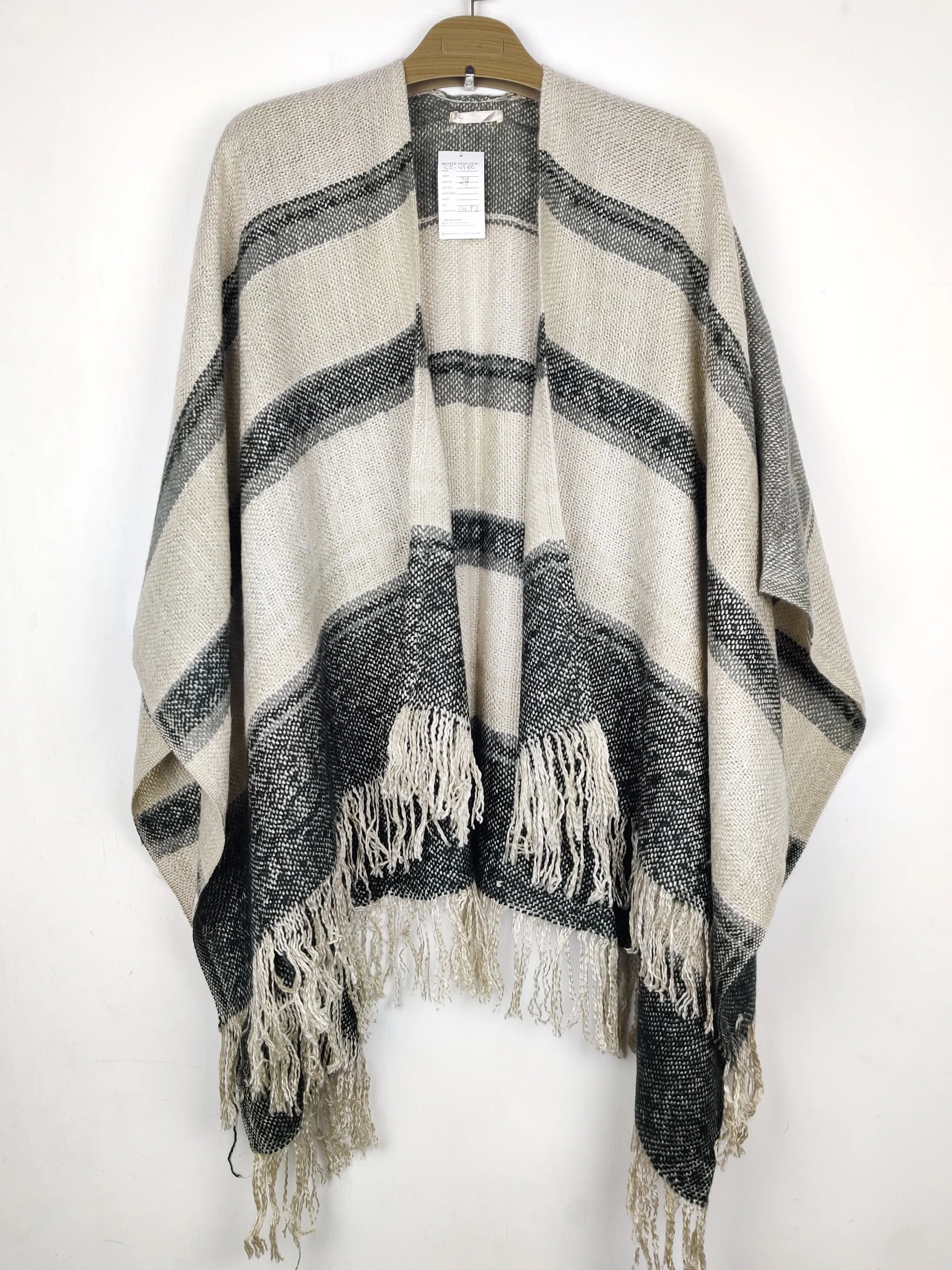 Buy online pre-used pre-loved 100% authentic & Original branded Unknown Brand (CS-4986) available in Pakistan. Top international brands avilable.