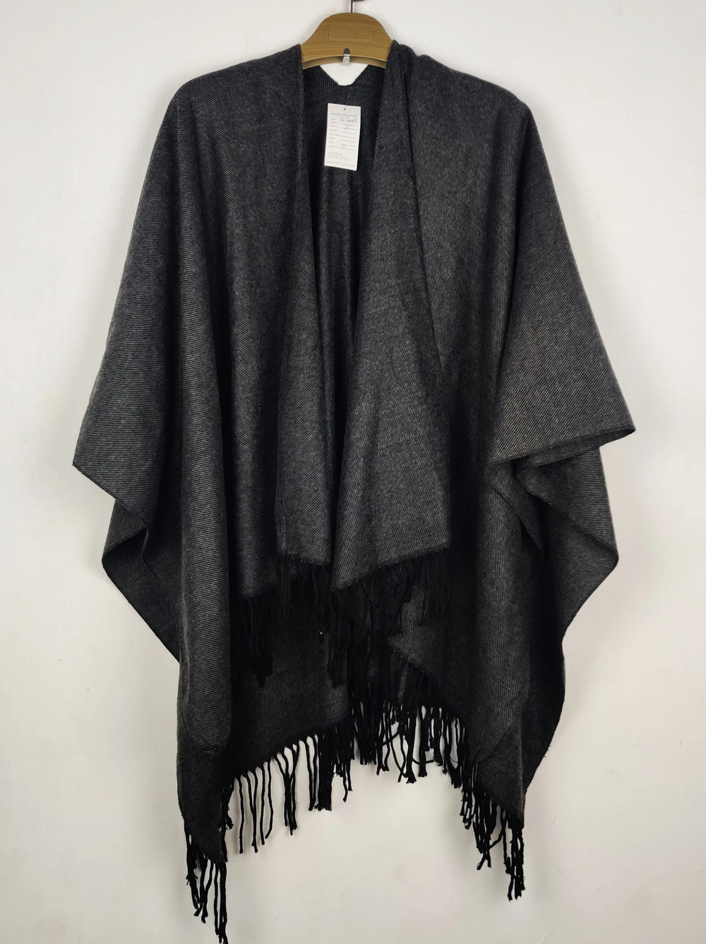 Buy online pre-used pre-loved 100% authentic & Original branded Unknown Brand (CS-5004) available in Pakistan. Top international brands avilable.