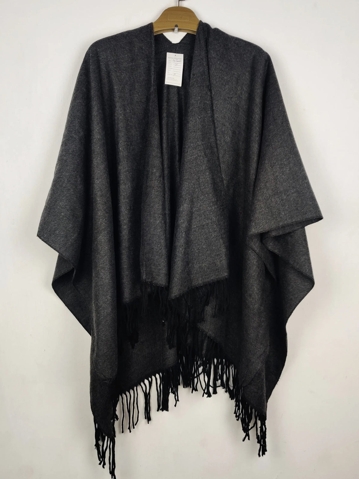 Buy online pre-used pre-loved 100% authentic & Original branded Unknown Brand (CS-5004) available in Pakistan. Top international brands avilable.