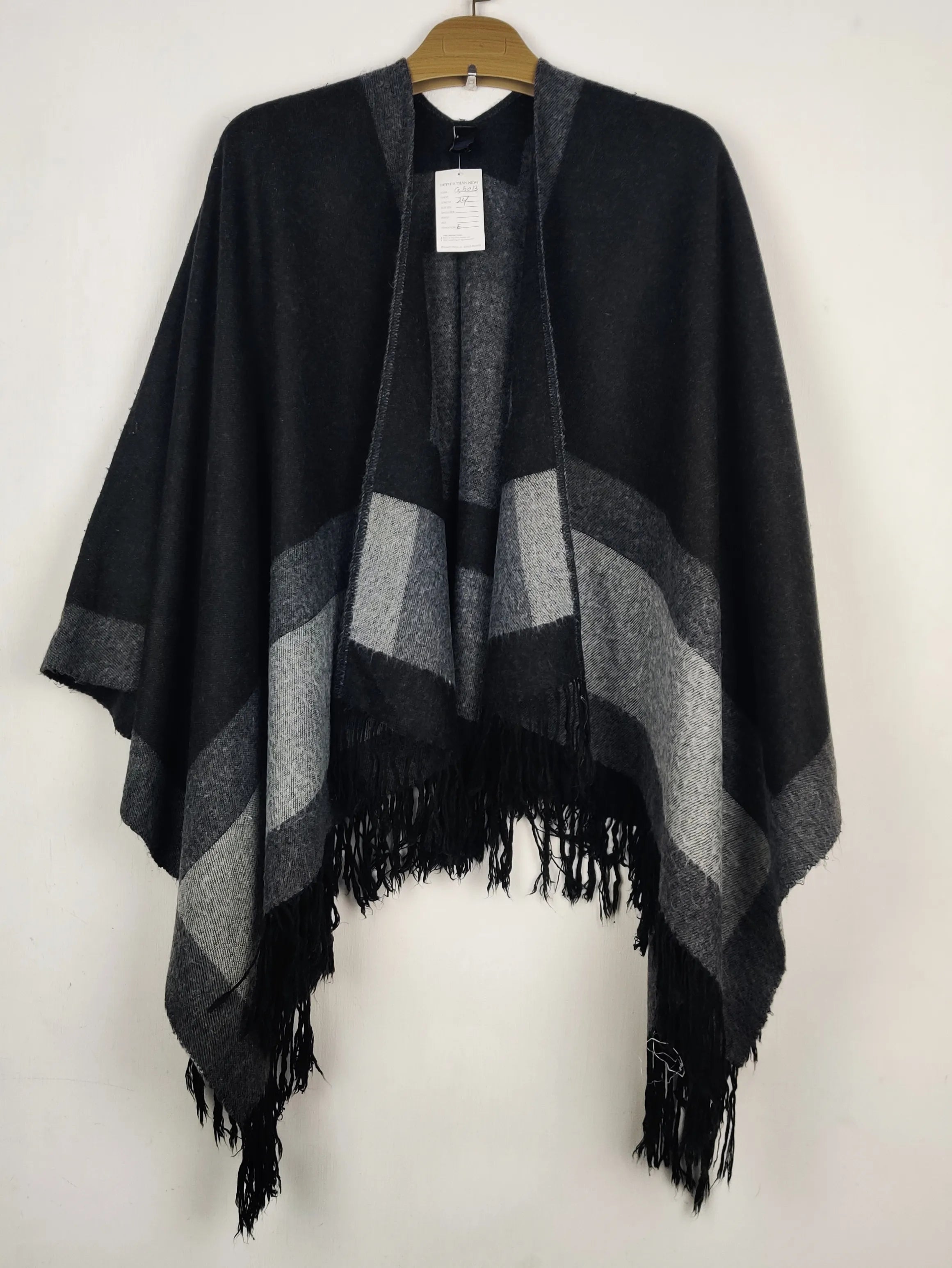 Buy online pre-used pre-loved 100% authentic & Original branded Marks & Spencer (CS-5013) available in Pakistan. Top international brands avilable.