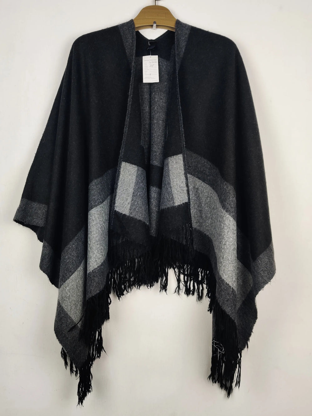 Buy online pre-used pre-loved 100% authentic & Original branded Marks & Spencer (CS-5013) available in Pakistan. Top international brands avilable.