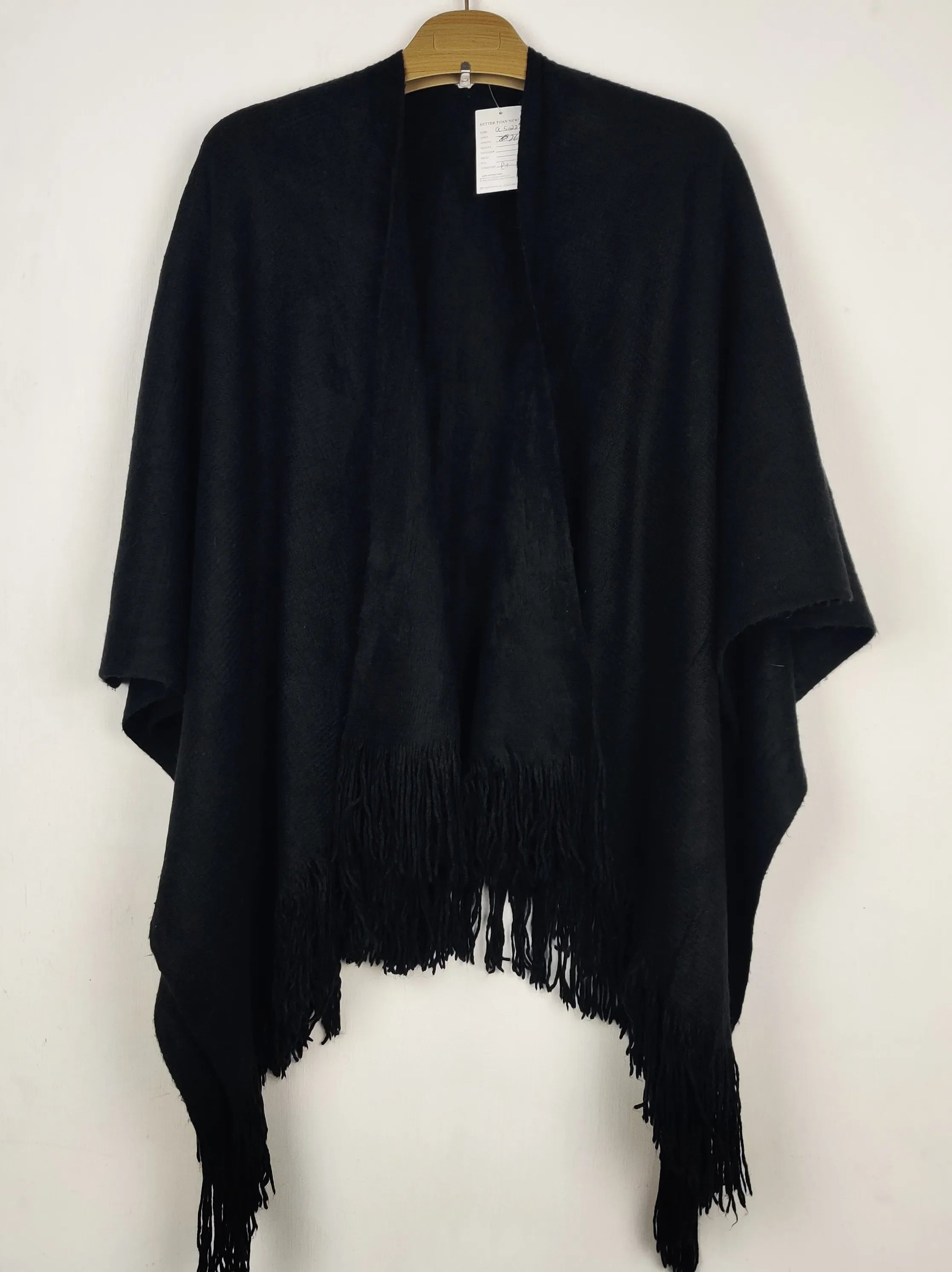 Buy online pre-used pre-loved 100% authentic & Original branded Unknown Brand (CS-5022) available in Pakistan. Top international brands avilable.