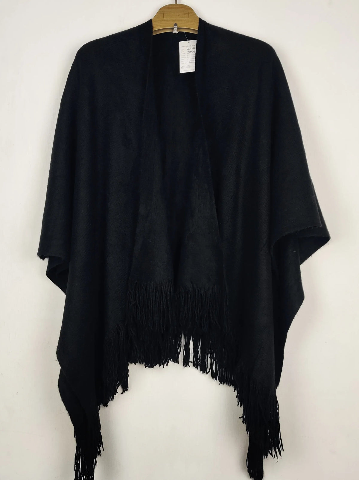 Buy online pre-used pre-loved 100% authentic & Original branded Unknown Brand (CS-5022) available in Pakistan. Top international brands avilable.