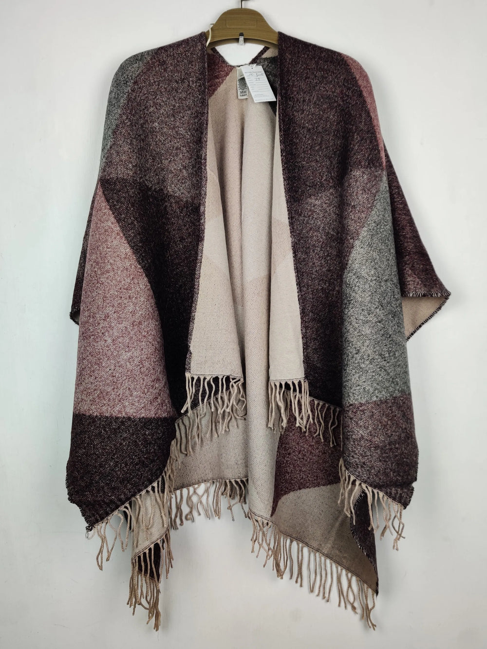 Buy online pre-used pre-loved 100% authentic & Original branded Marks & Spencer (CS-5035) available in Pakistan. Top international brands avilable.