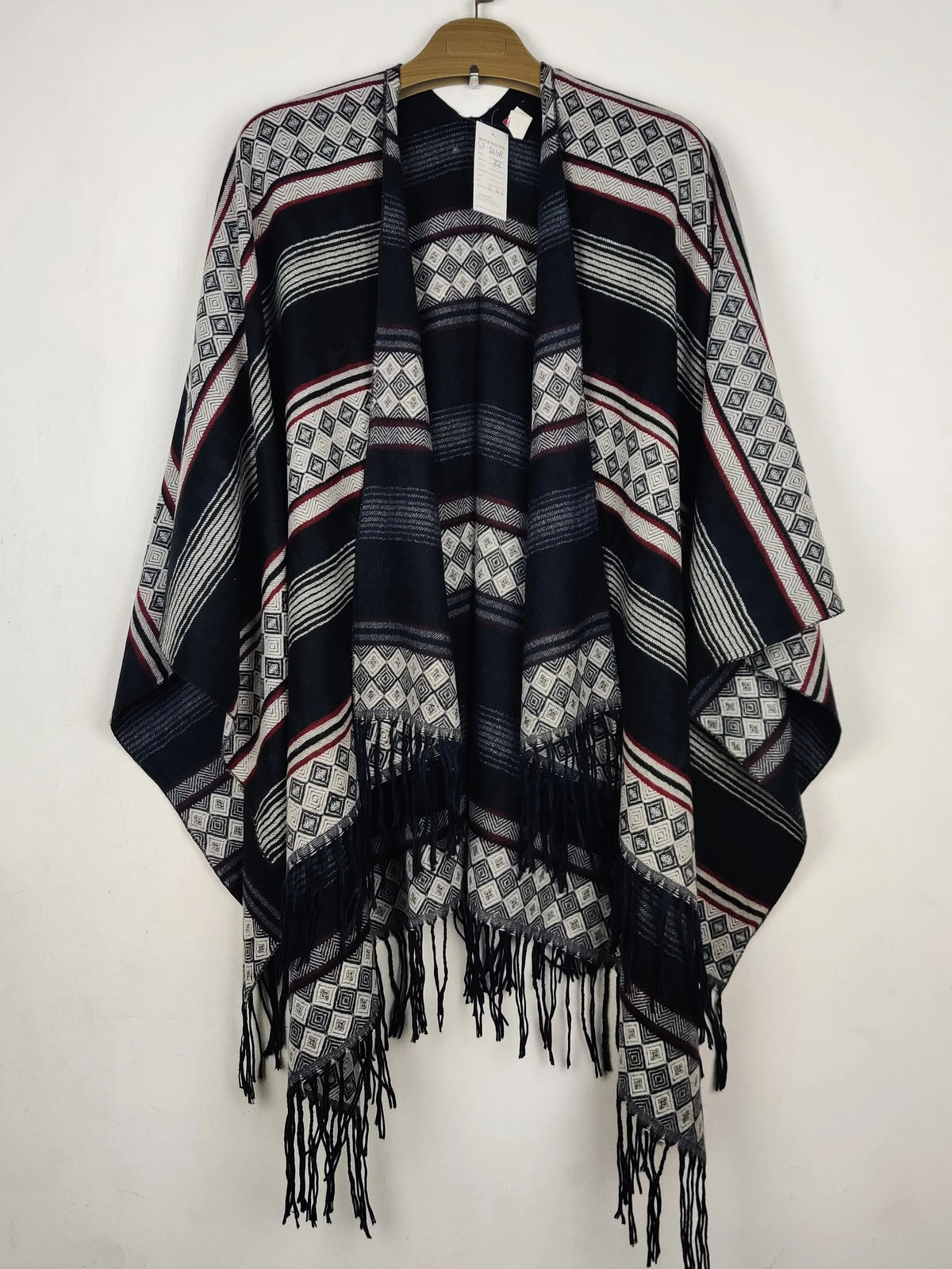Buy online pre-used pre-loved 100% authentic & Original branded Debenhams (CS-5048) available in Pakistan. Top international brands avilable.